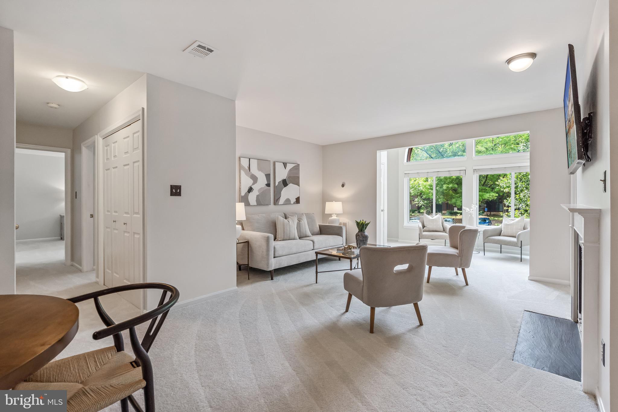 2810 LEE OAKS PLACE 302