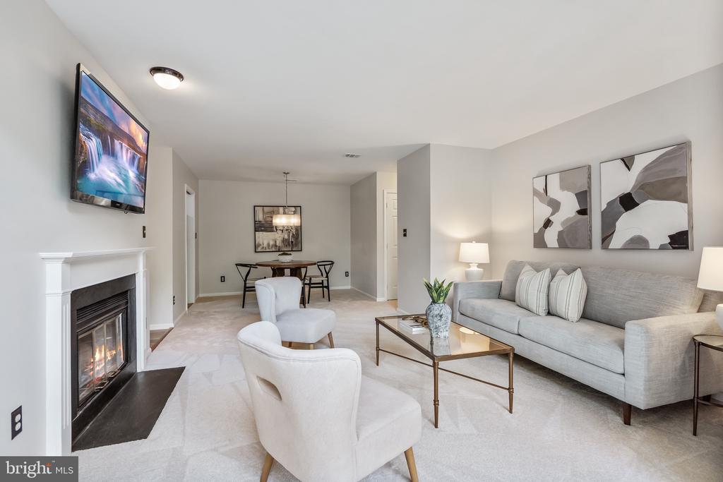 2810 LEE OAKS PLACE 302