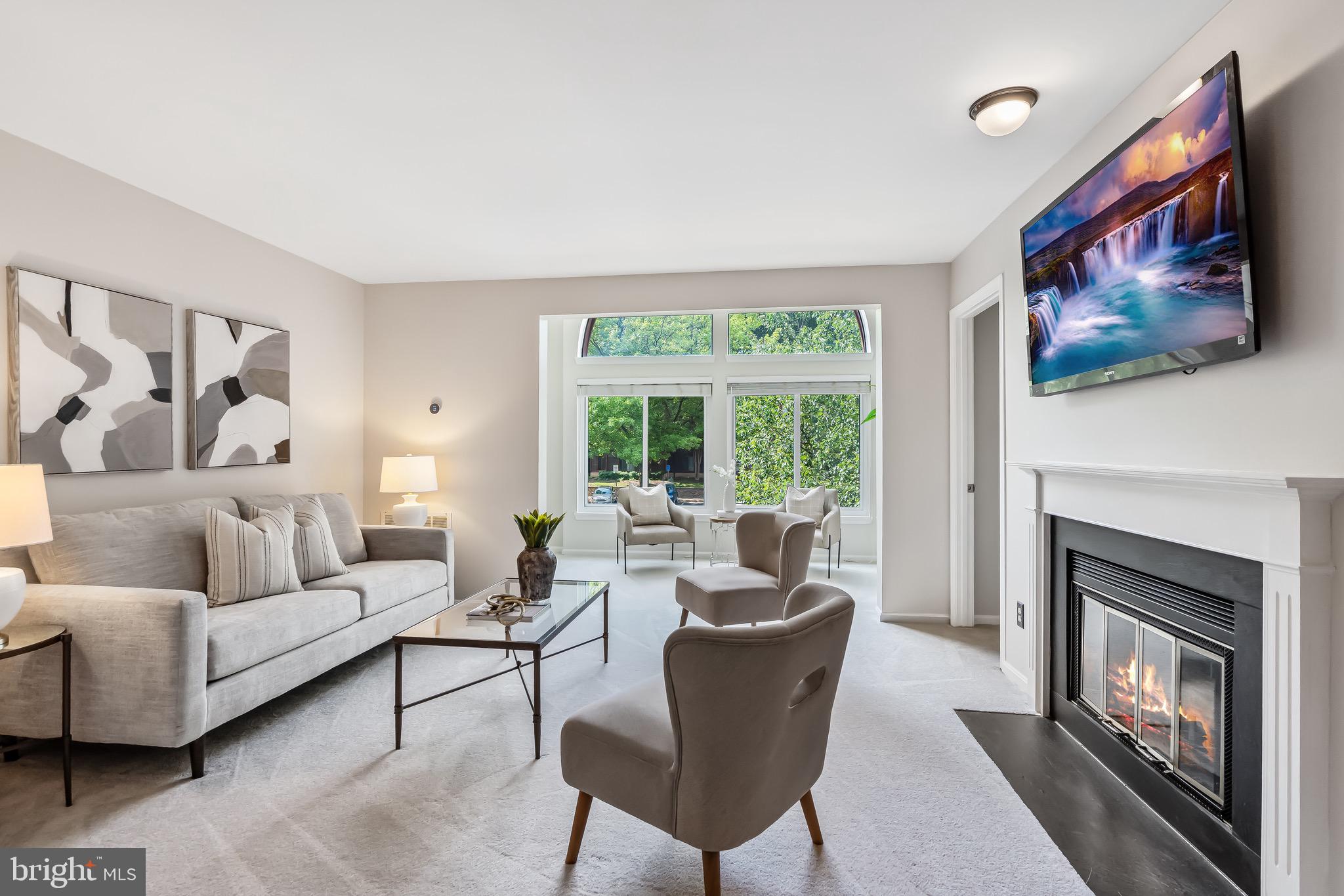 2810 LEE OAKS PLACE 302