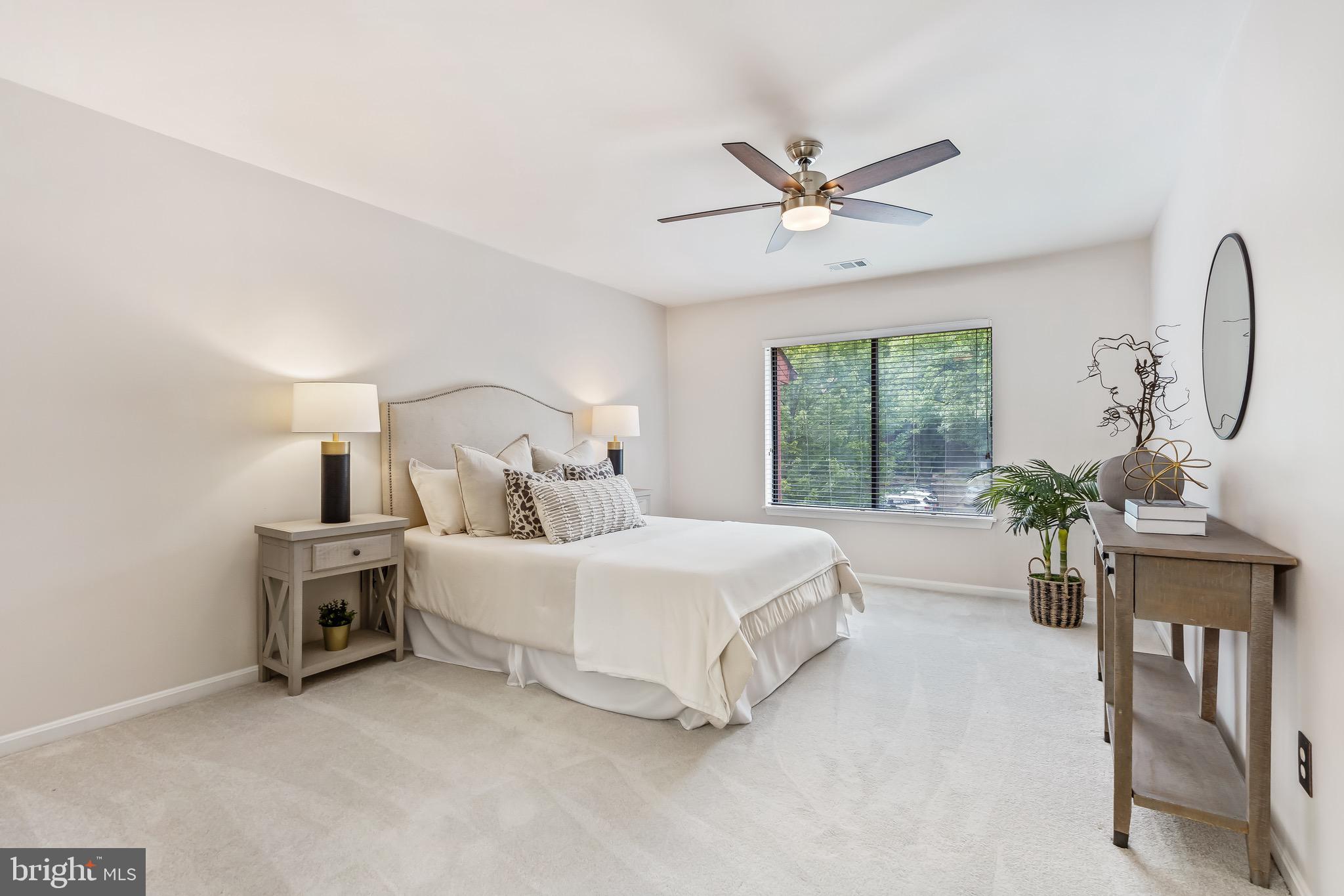 2810 LEE OAKS PLACE 302