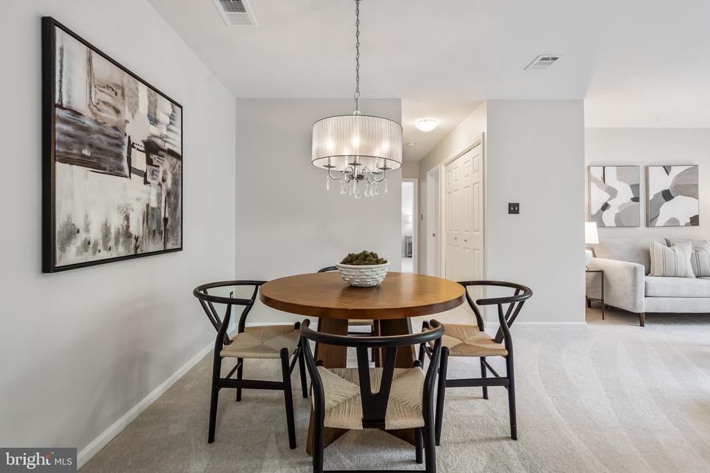 2810 LEE OAKS PLACE 302