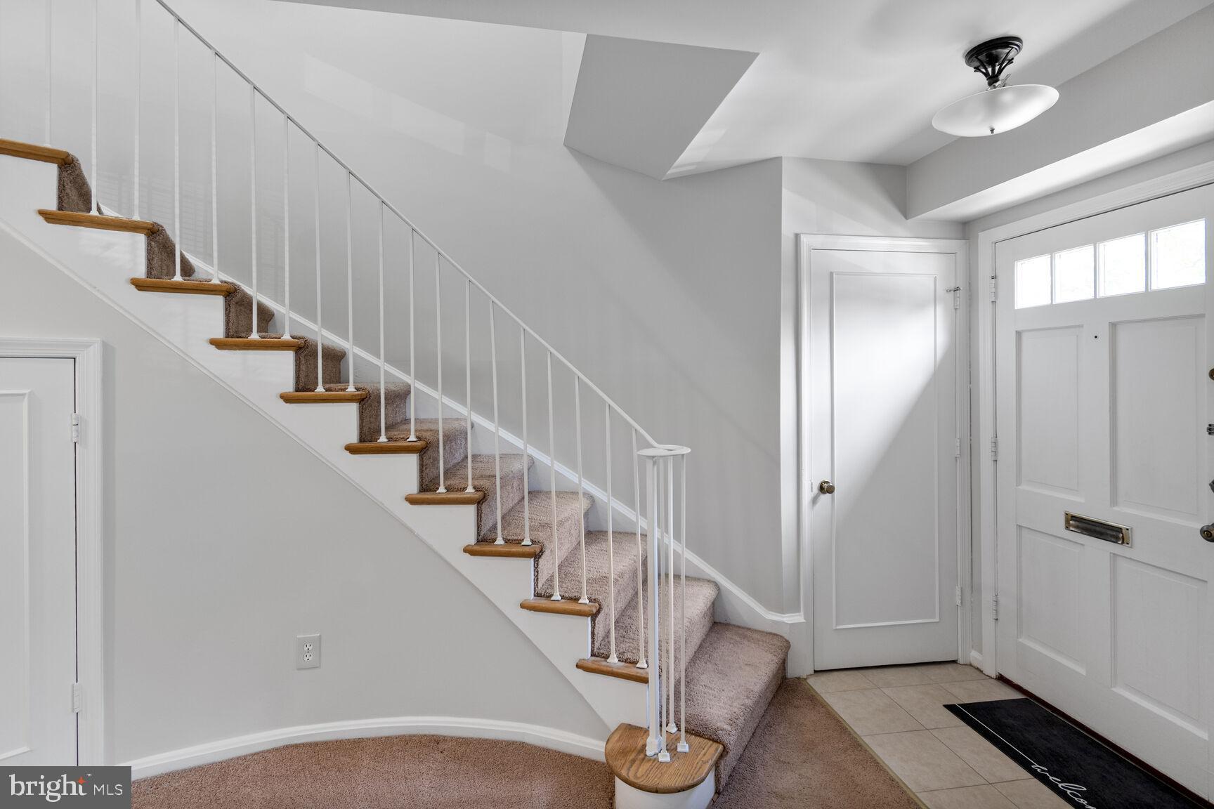 8323 KINGSGATE ROAD 520