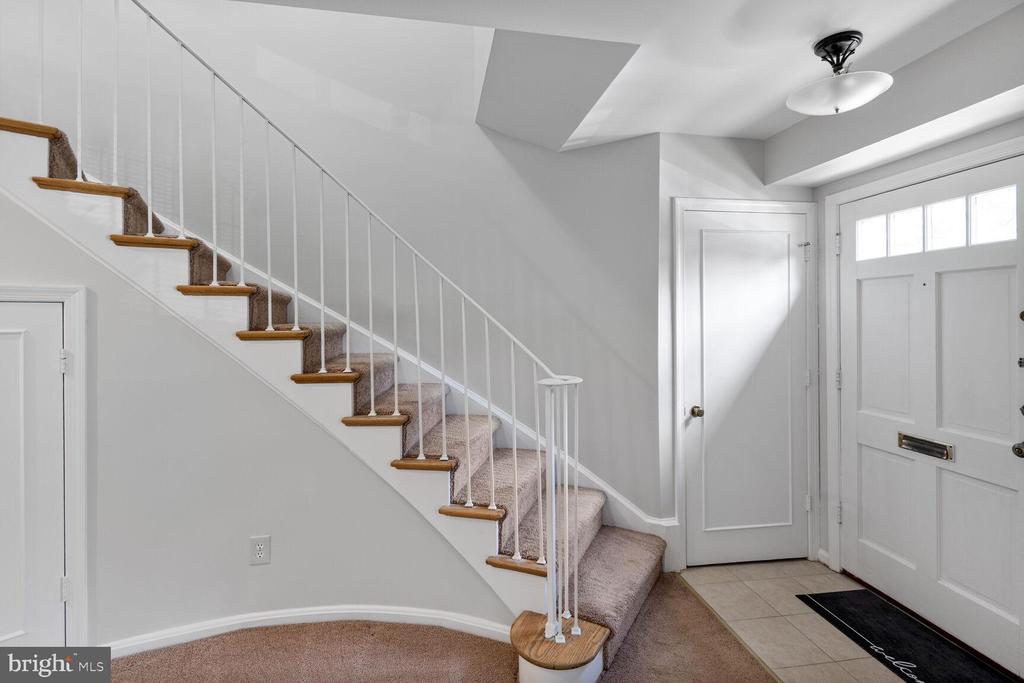 8323 KINGSGATE ROAD 520