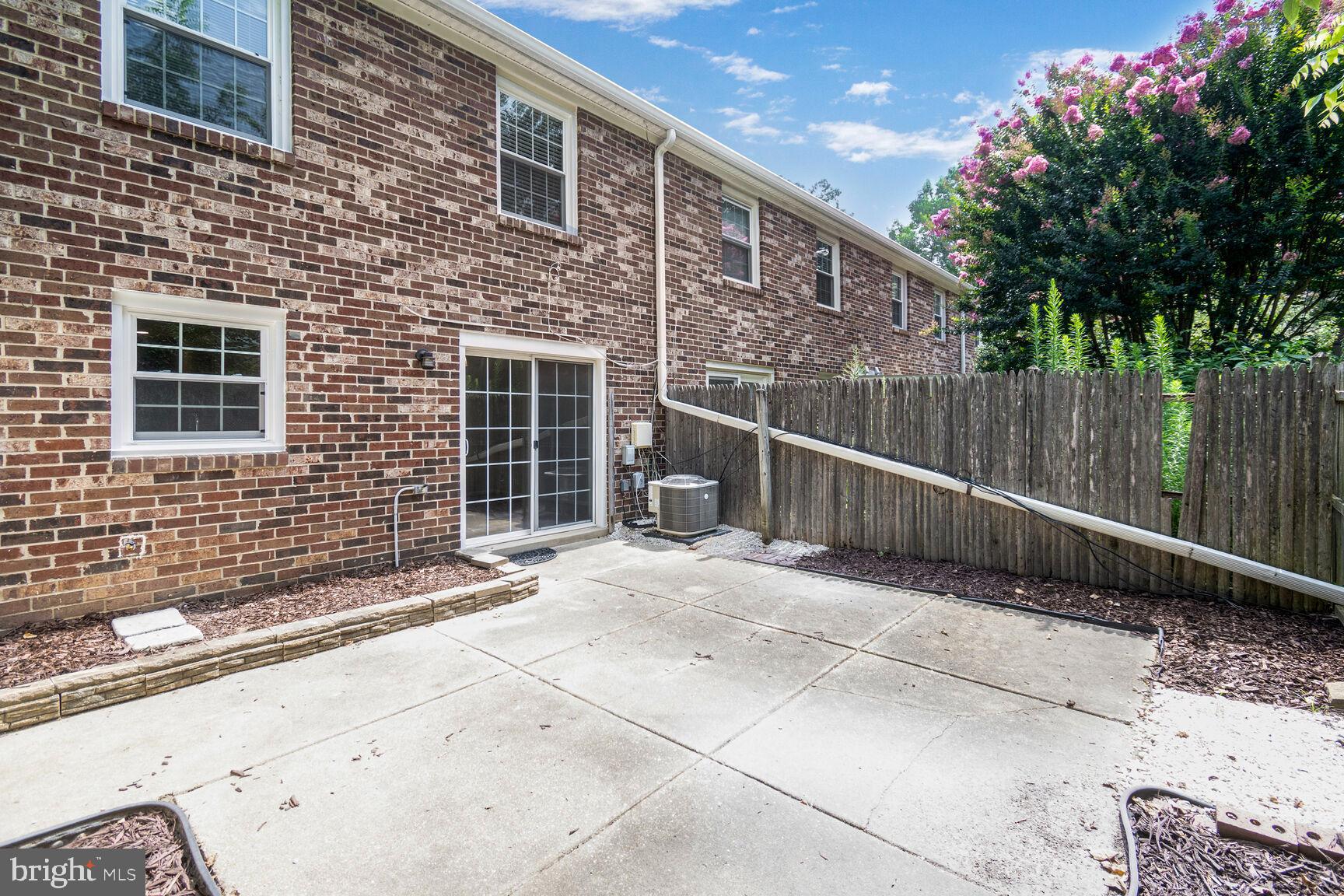 8323 KINGSGATE ROAD 520