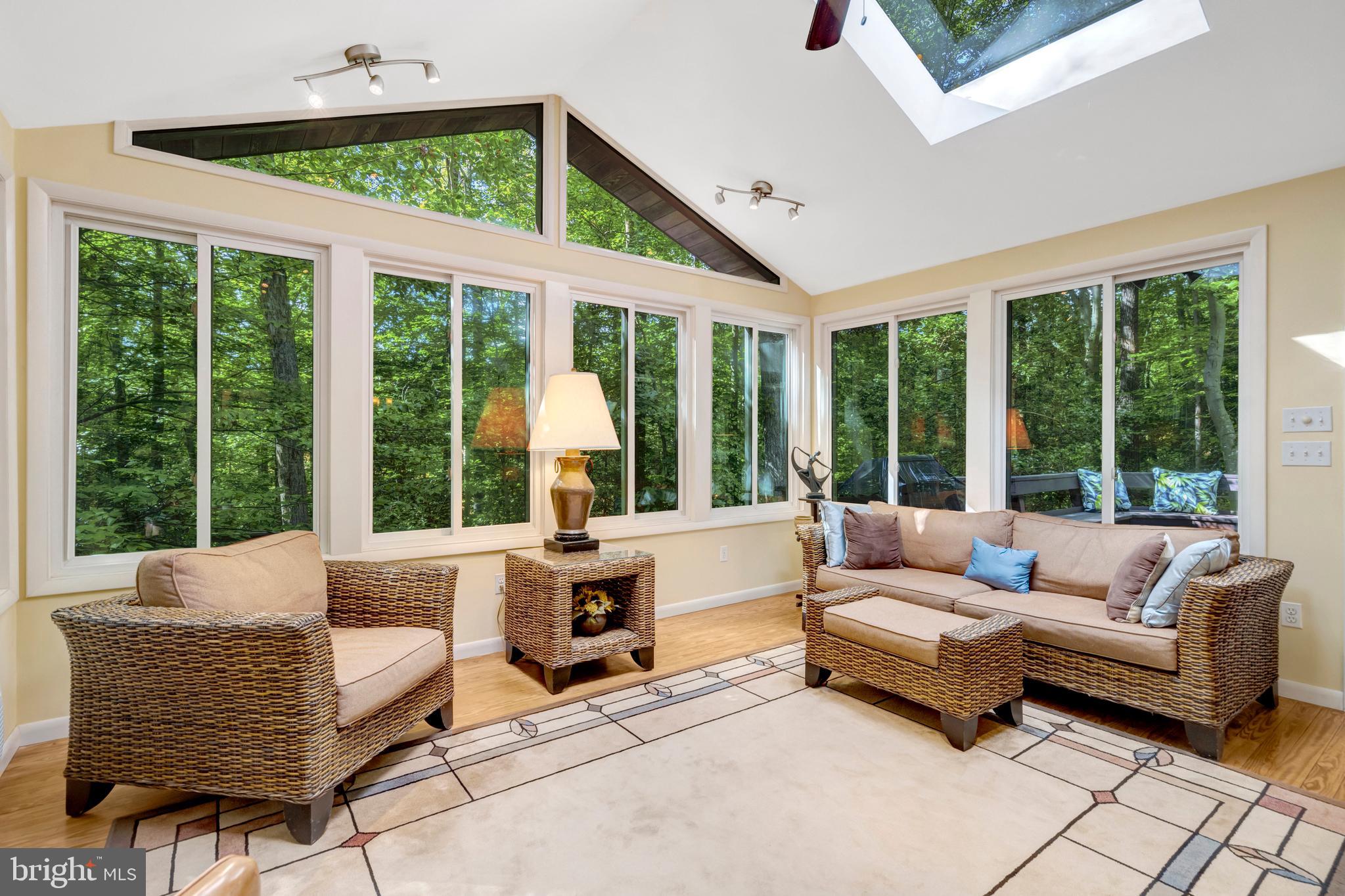 8000 WOODLAND HILLS LANE