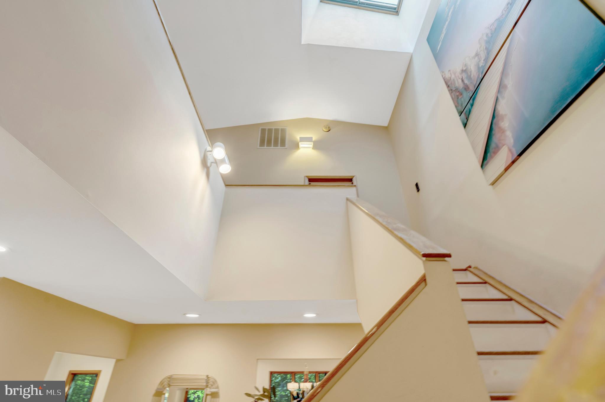 8000 WOODLAND HILLS LANE