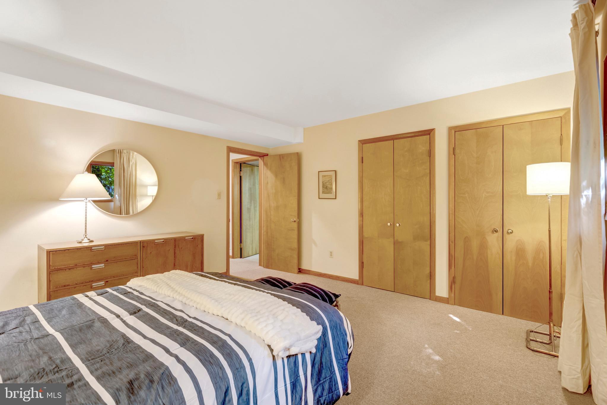 8000 WOODLAND HILLS LANE