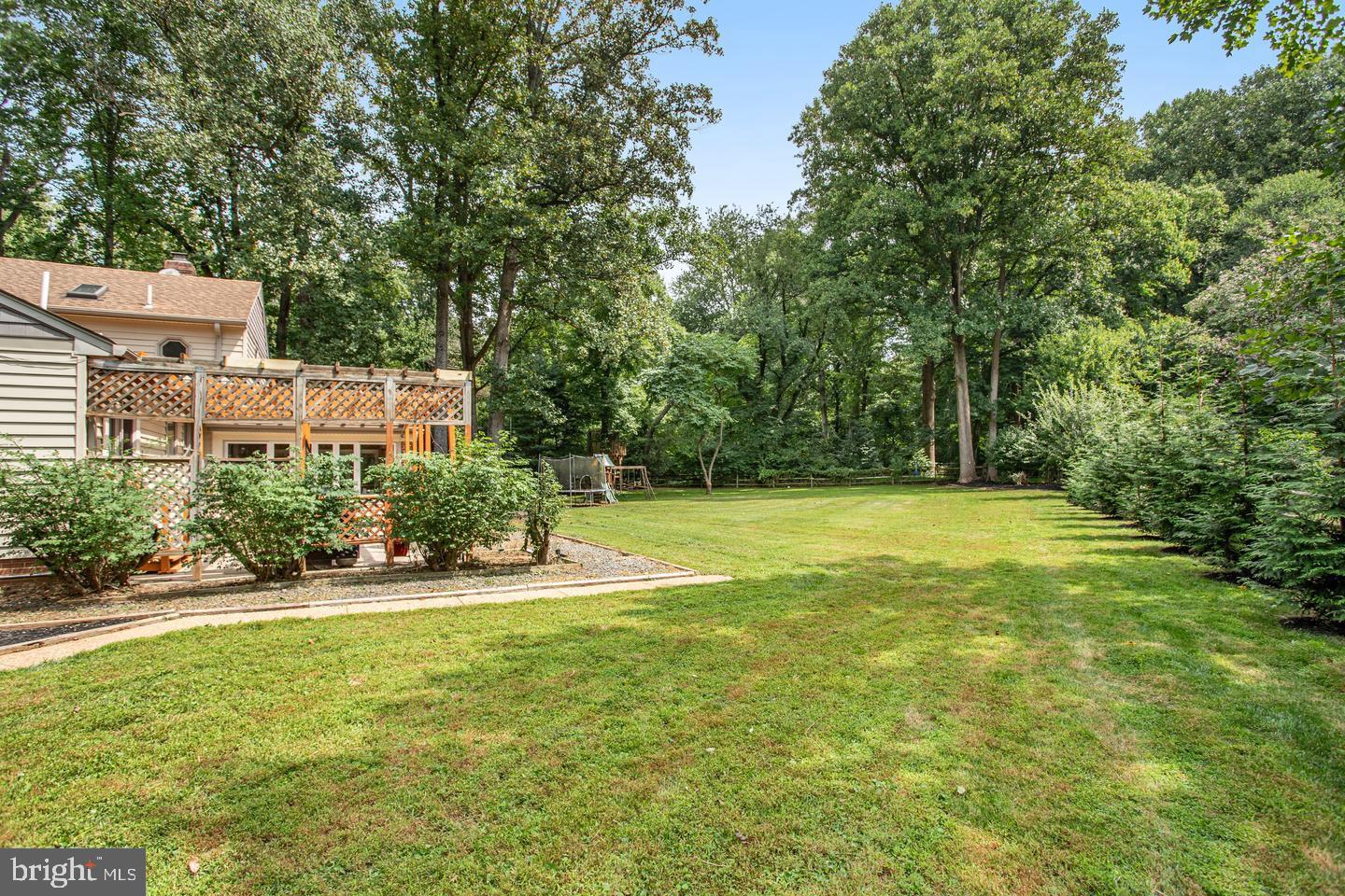 931 WELHAM GREEN ROAD