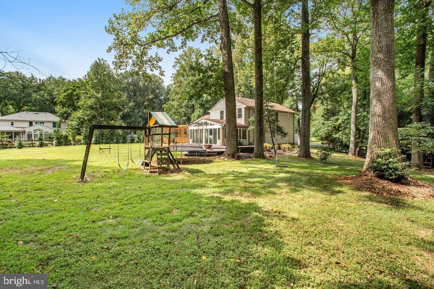 931 WELHAM GREEN ROAD