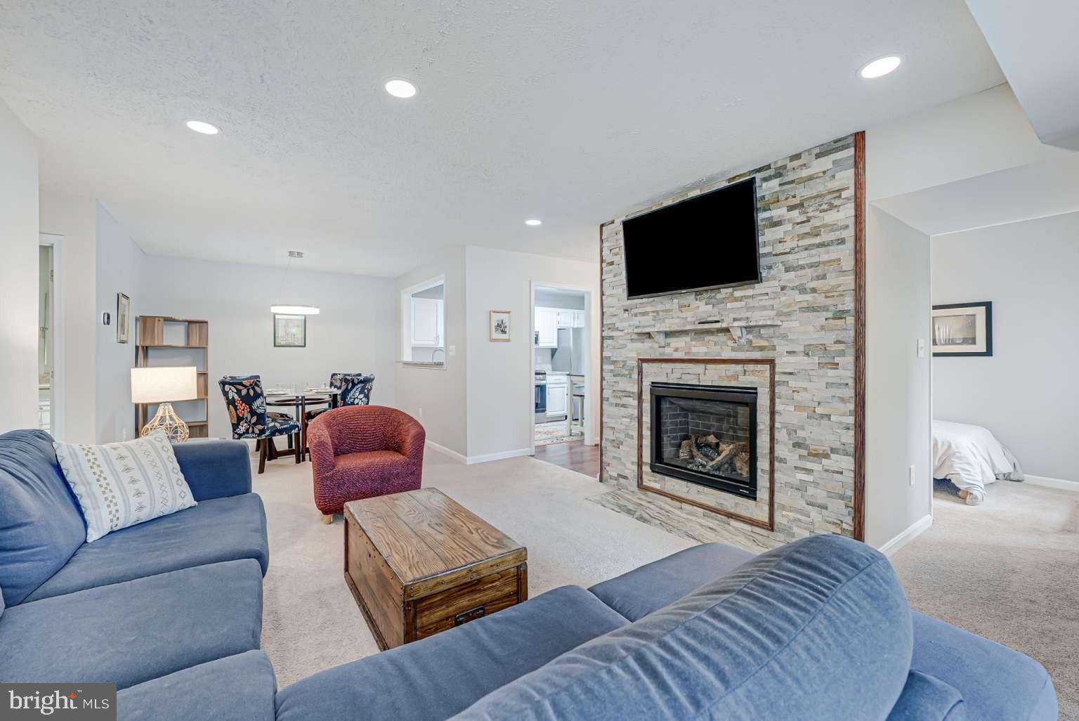 7740 WILLOW POINT DRIVE 7740