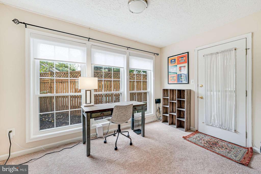 7740 WILLOW POINT DRIVE 7740
