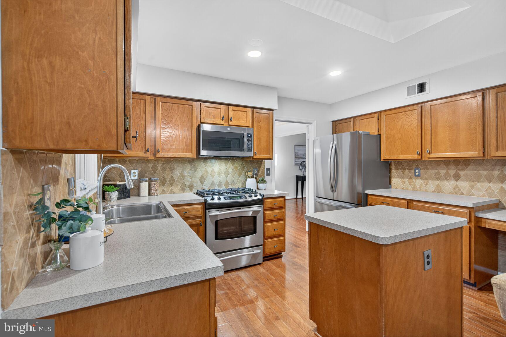 9616 BURNT OAK DRIVE