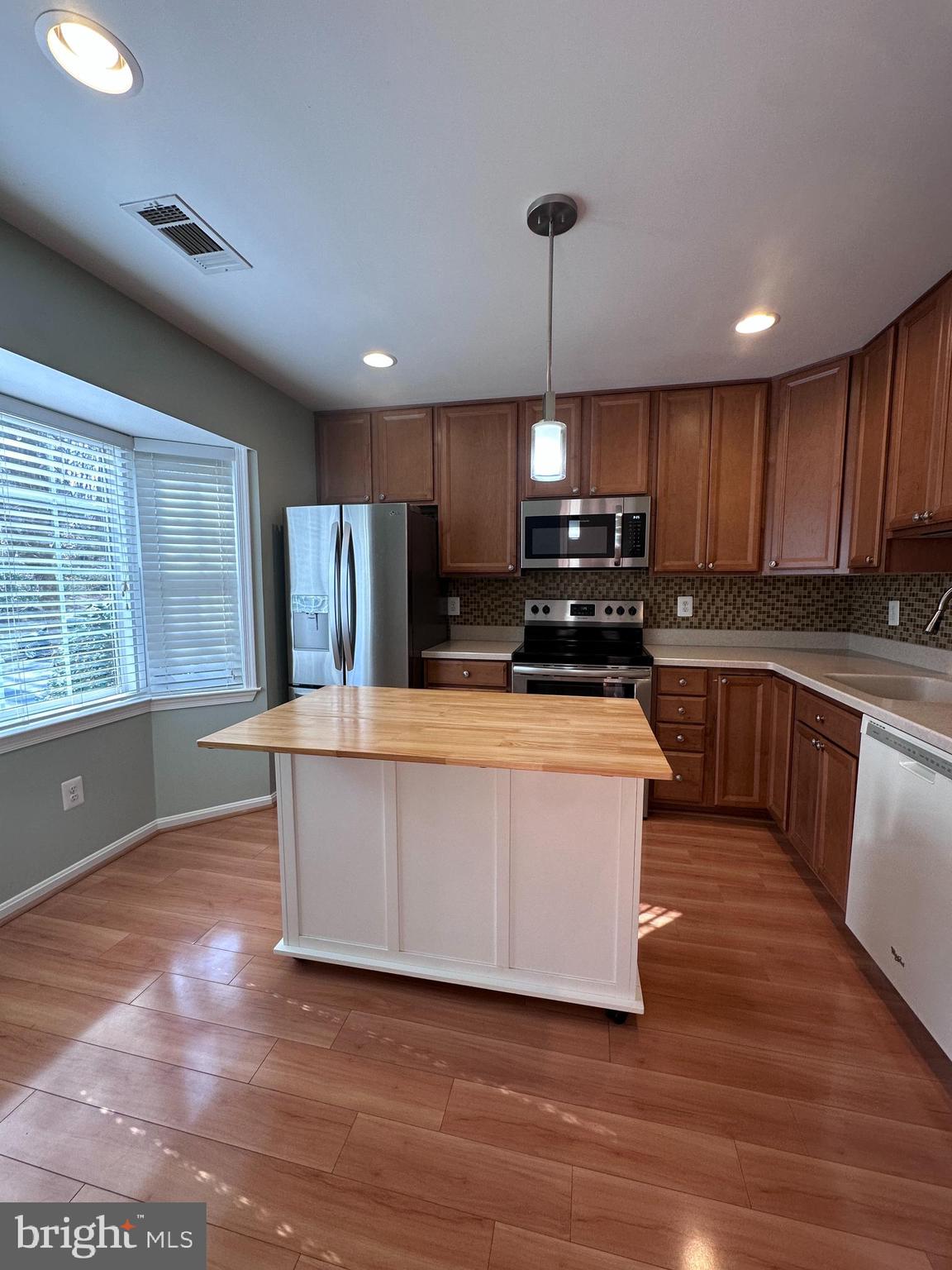 5832 FIRST LANDING WAY 137