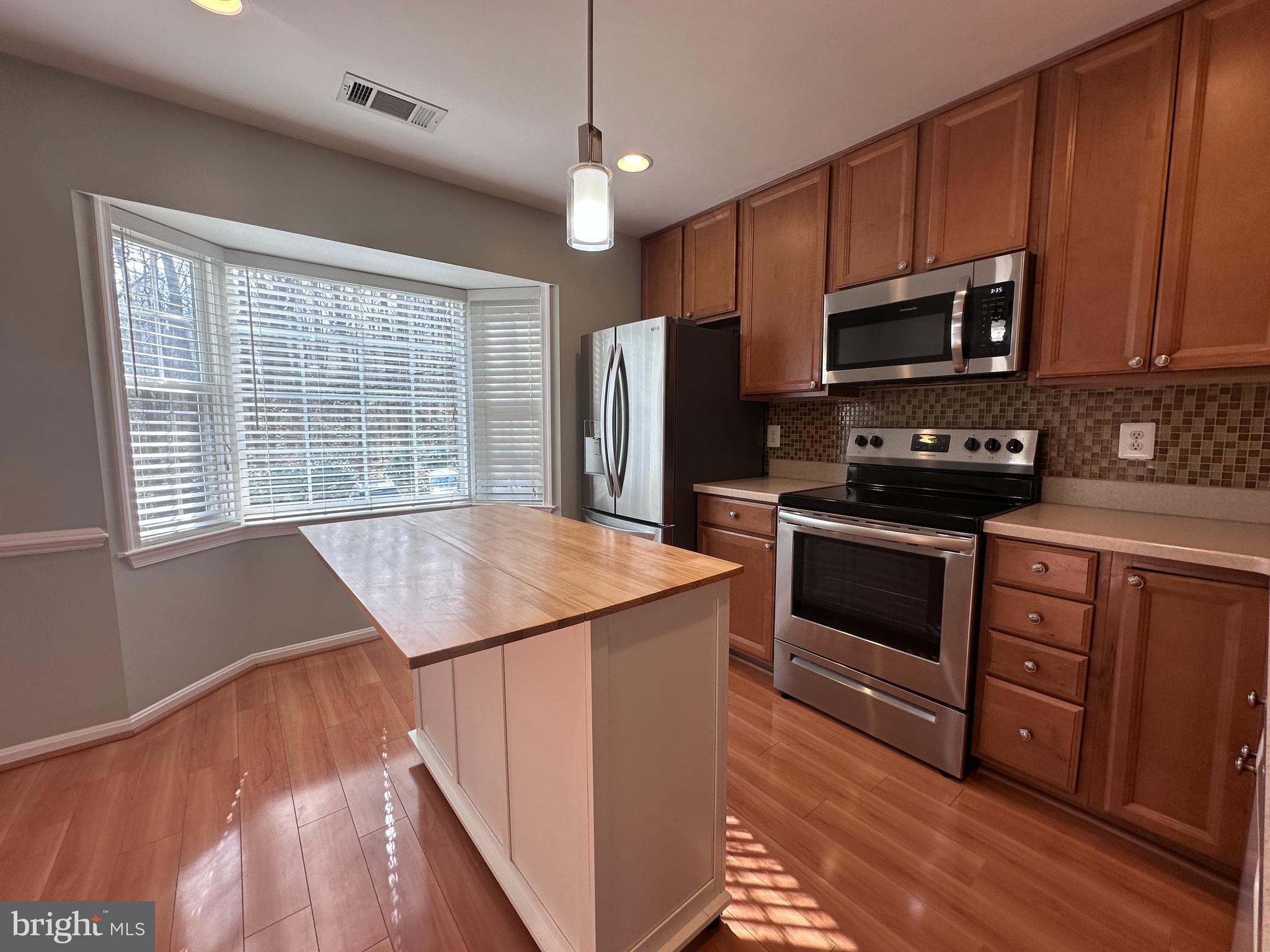 5832 FIRST LANDING WAY 137