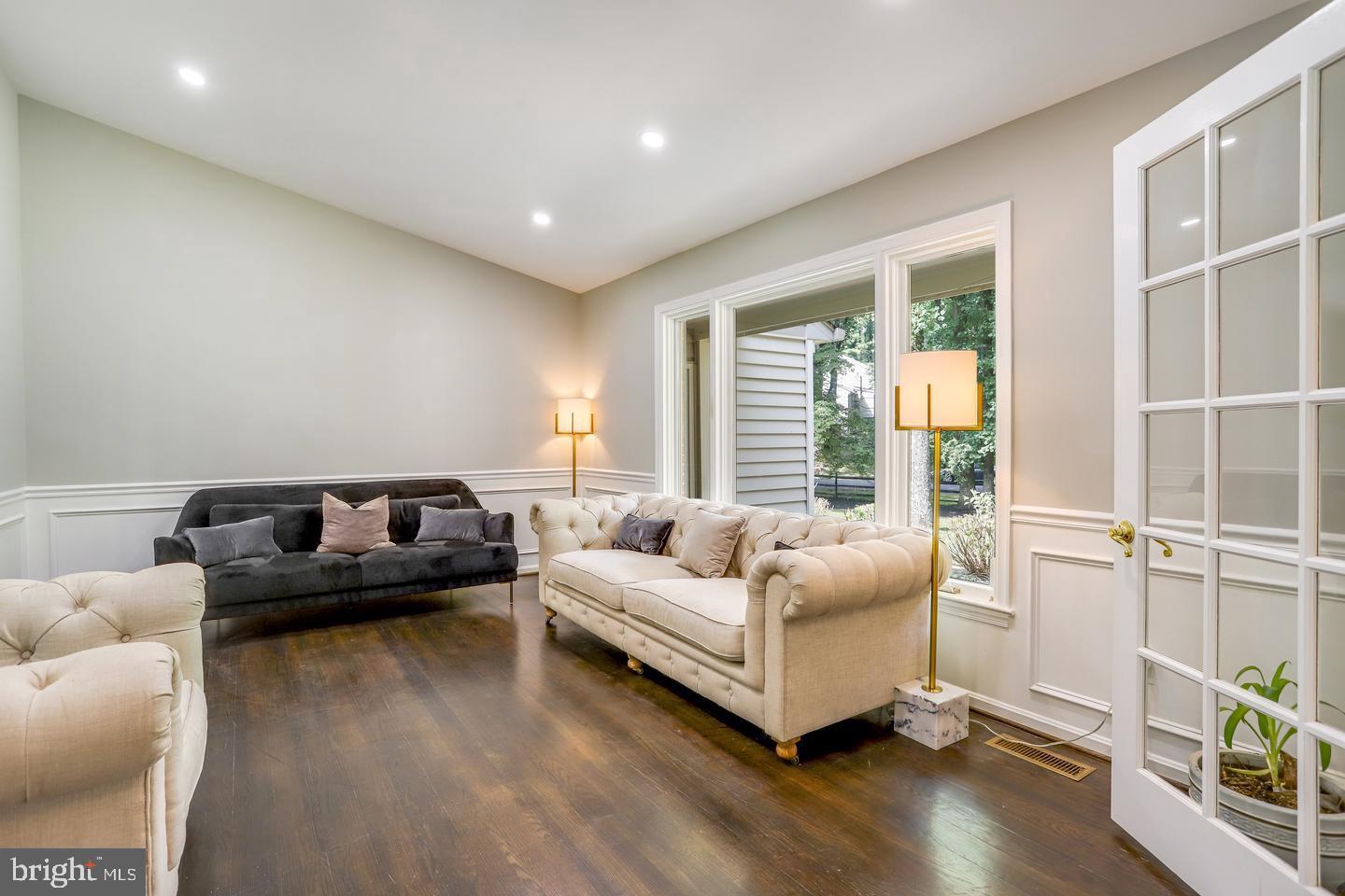 931 WELHAM GREEN ROAD