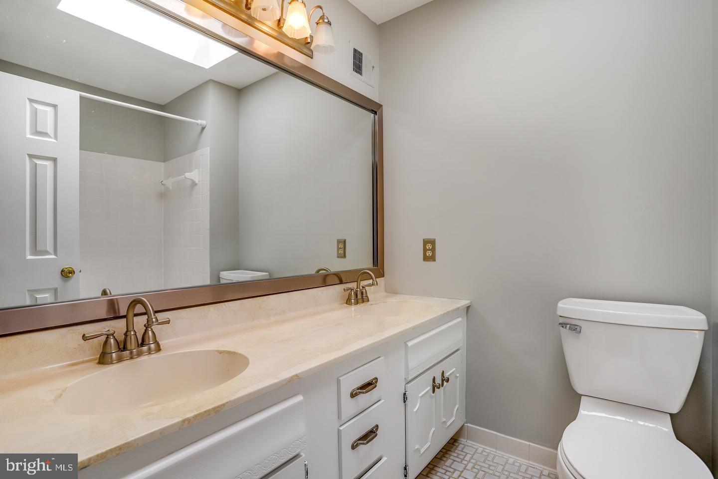 931 WELHAM GREEN ROAD