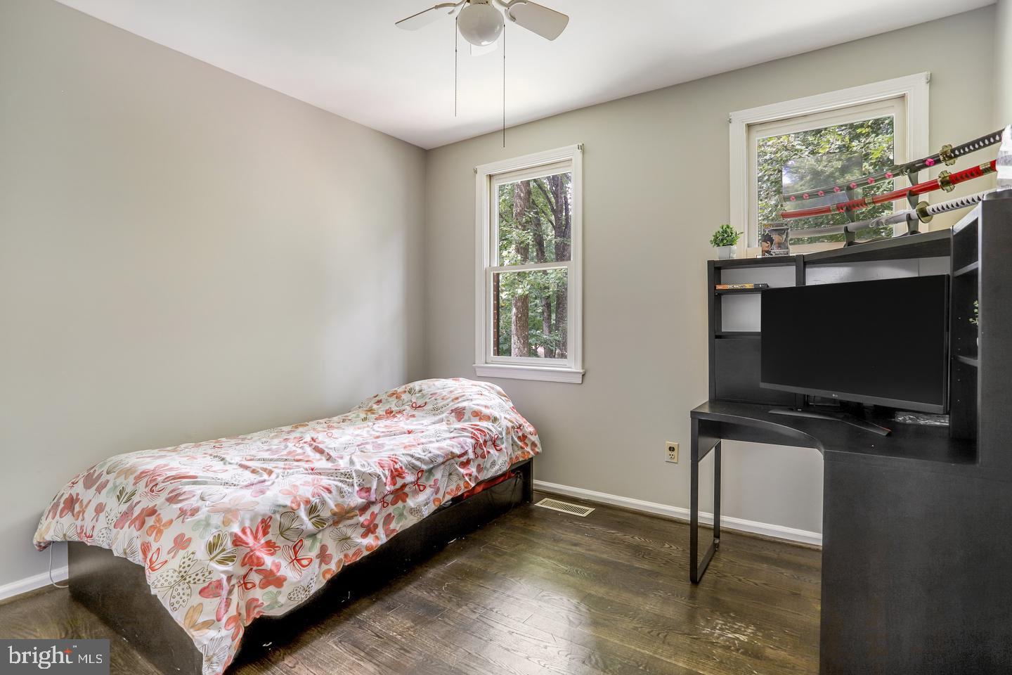 931 WELHAM GREEN ROAD