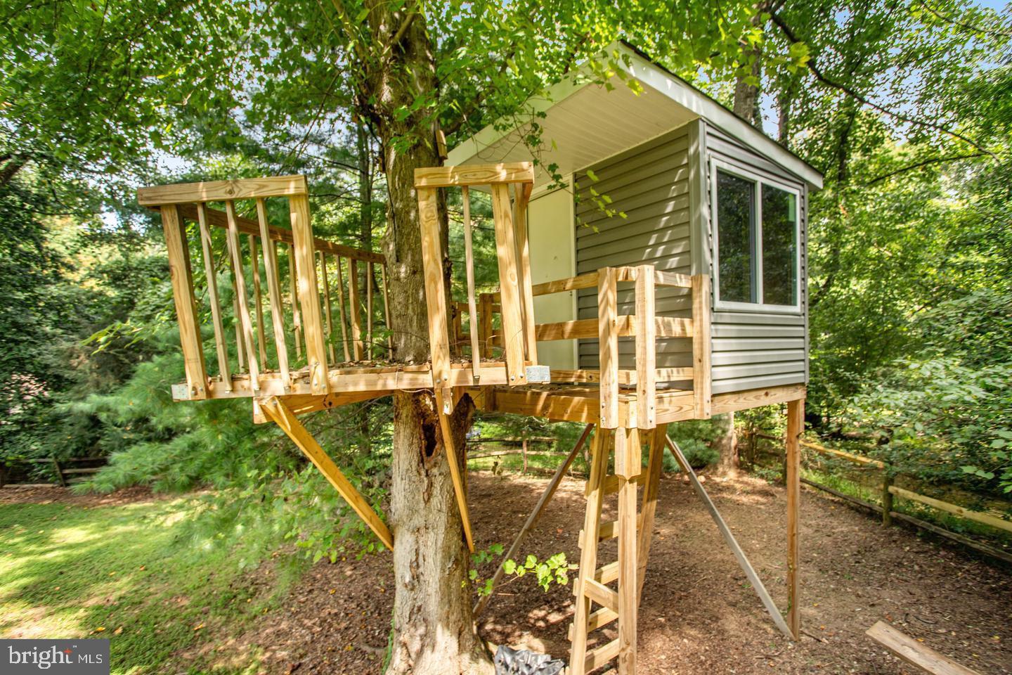 931 WELHAM GREEN ROAD