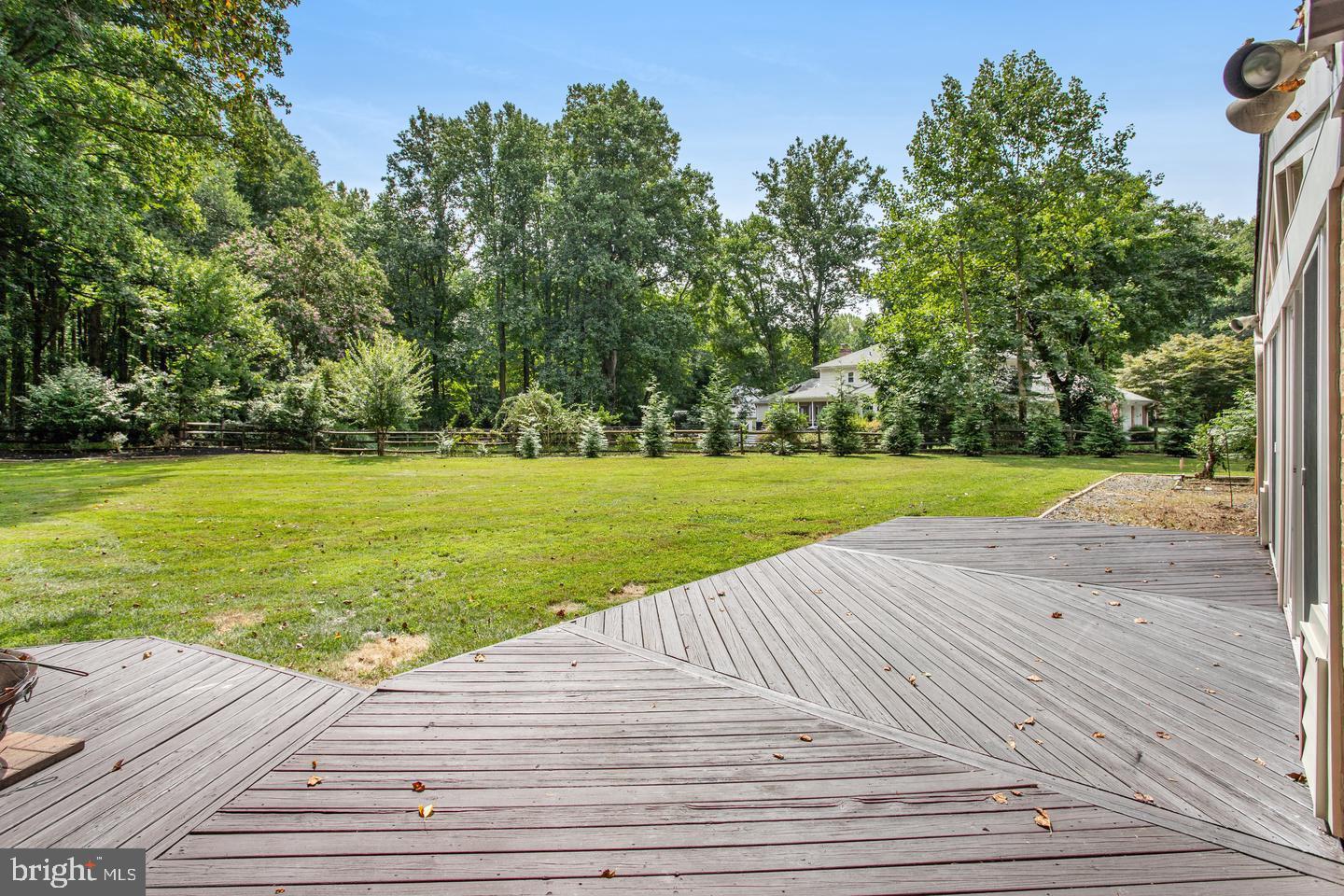 931 WELHAM GREEN ROAD