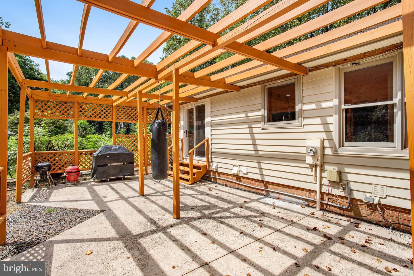 931 WELHAM GREEN ROAD