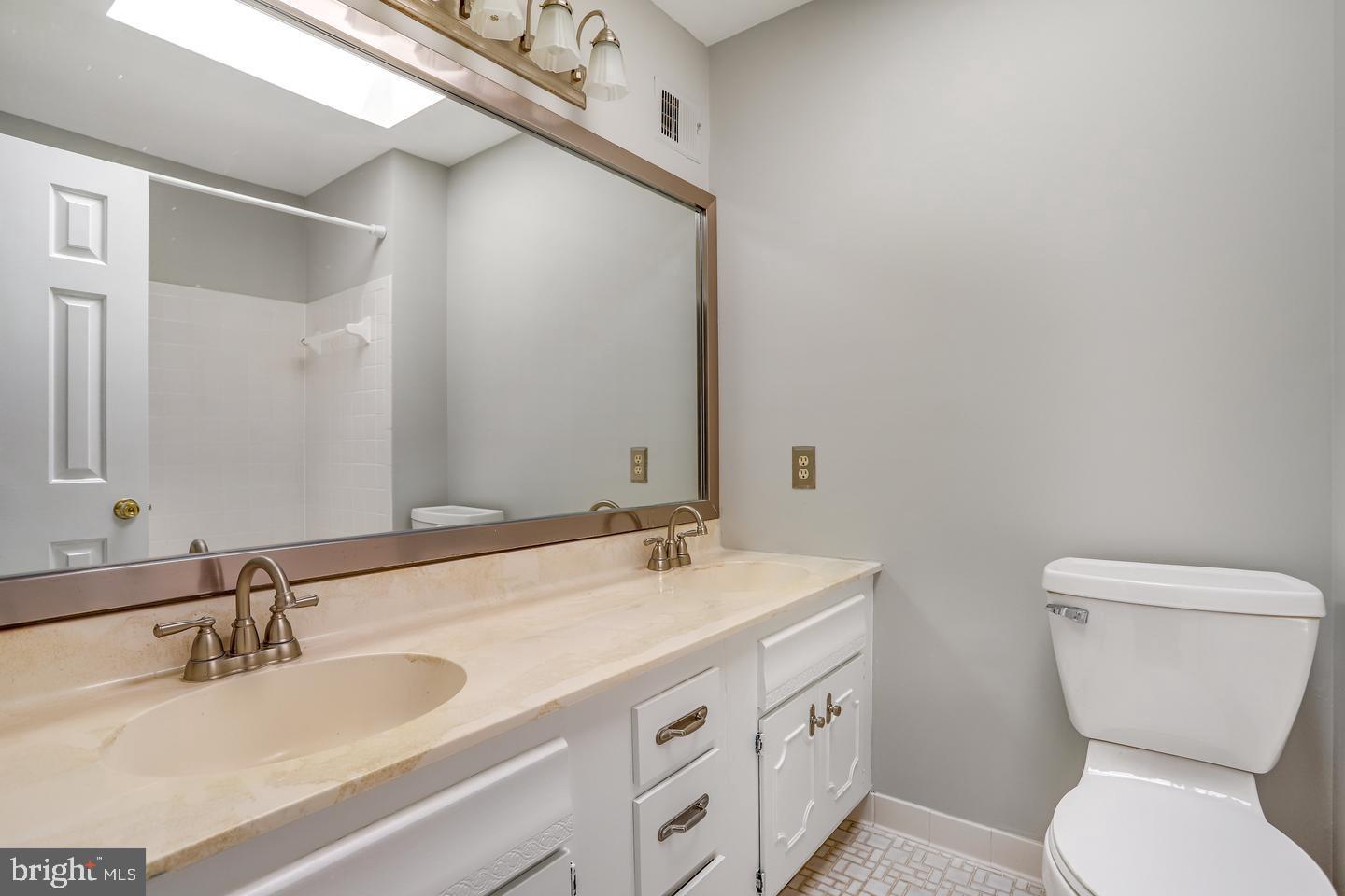 931 WELHAM GREEN ROAD