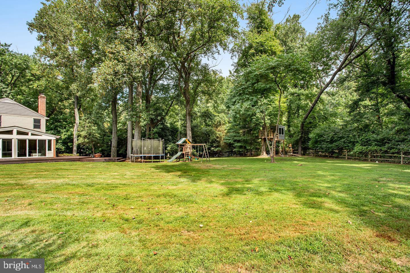 931 WELHAM GREEN ROAD