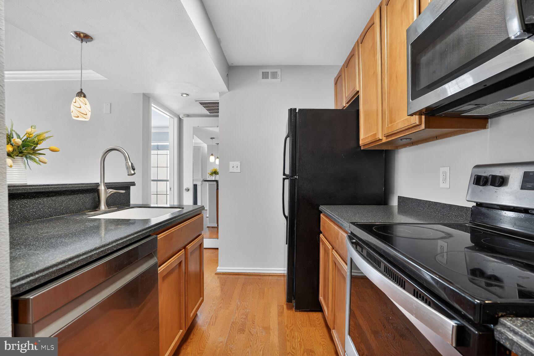 12160 PENDERVIEW LANE 1737