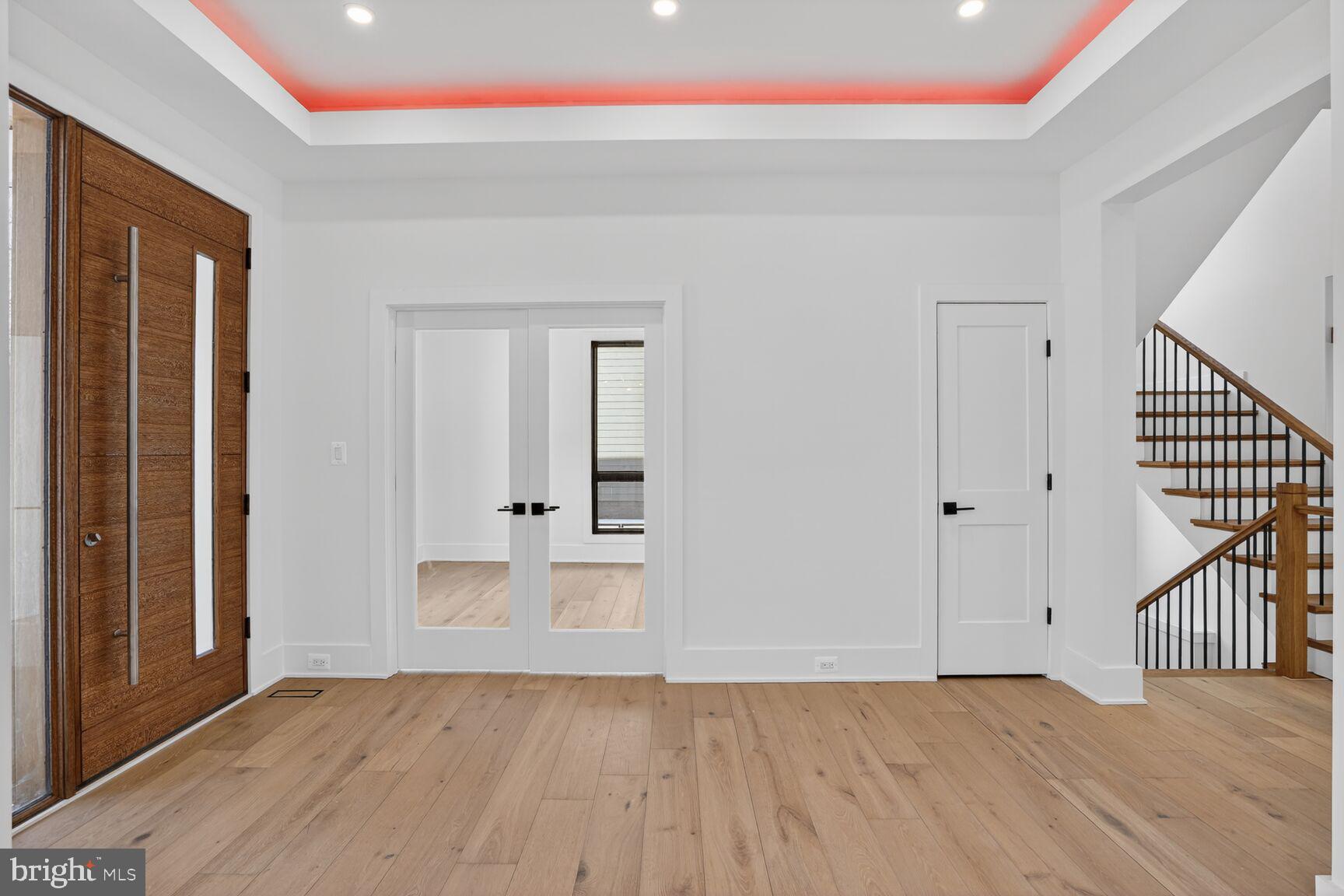 604 TAPAWINGO ROAD SW