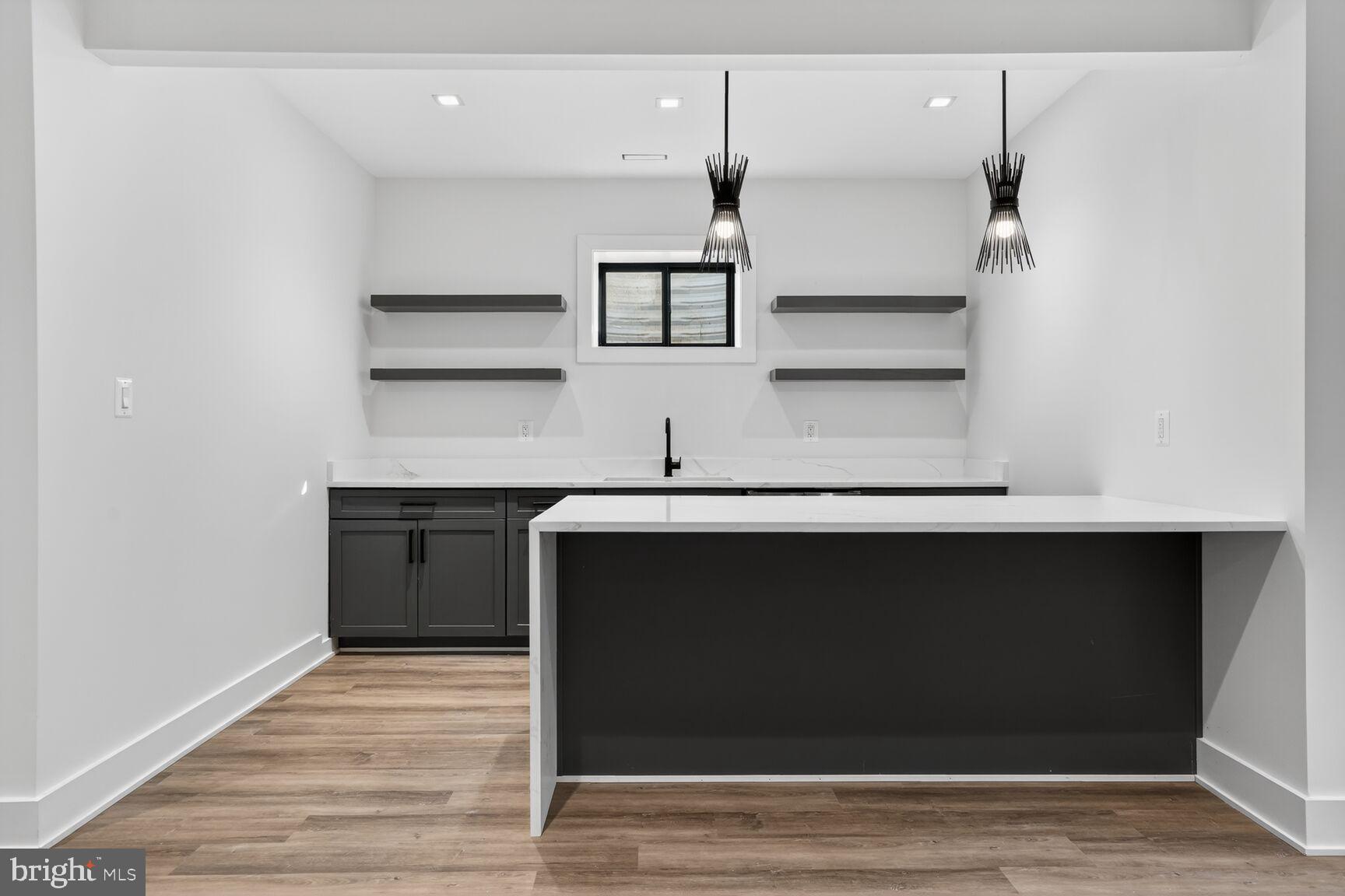 604 TAPAWINGO ROAD SW