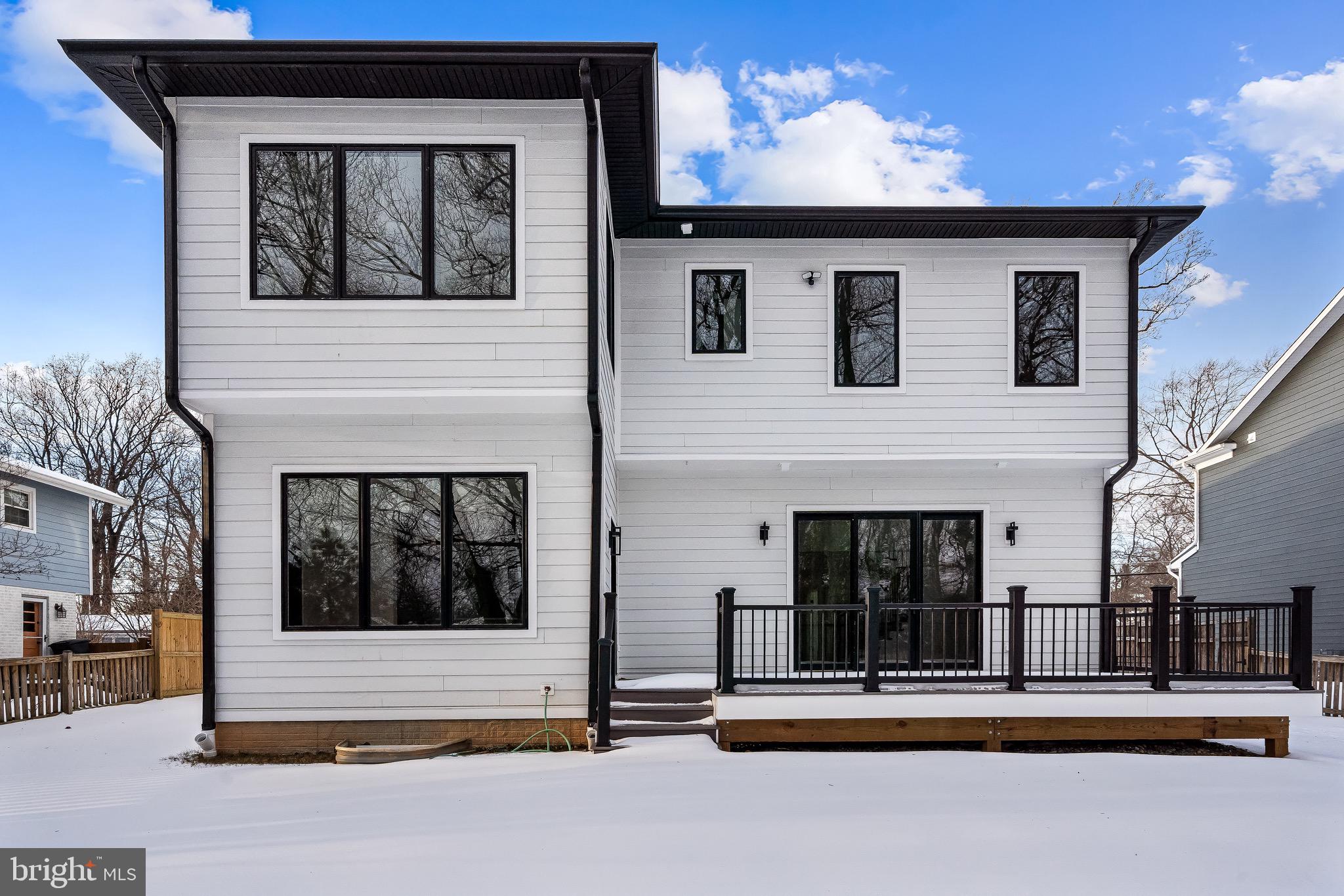 604 TAPAWINGO ROAD SW