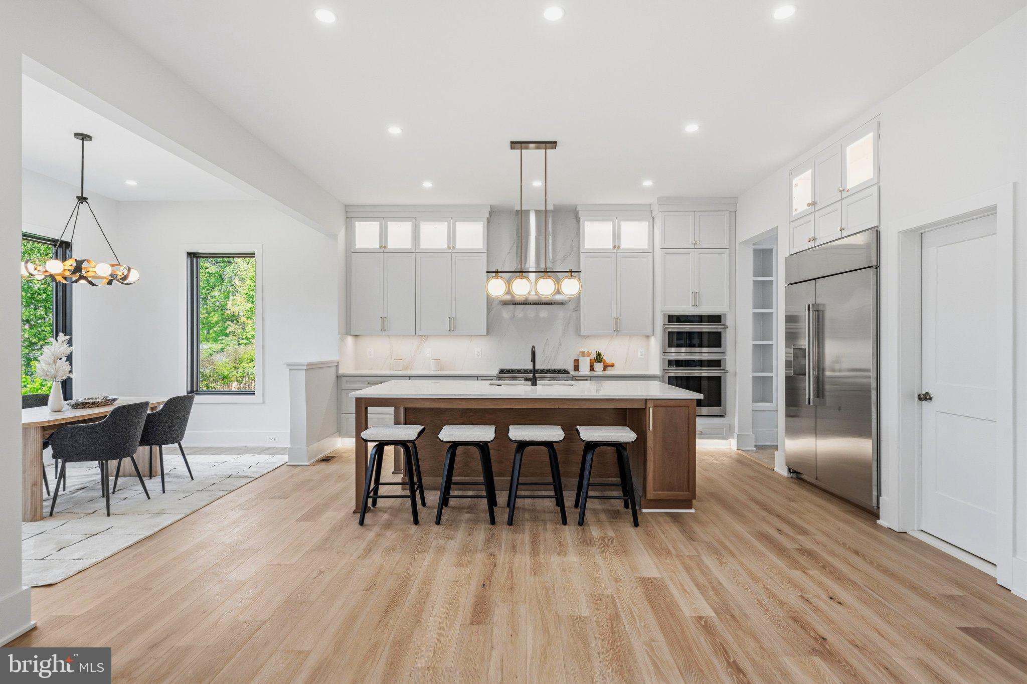 604 TAPAWINGO ROAD SW