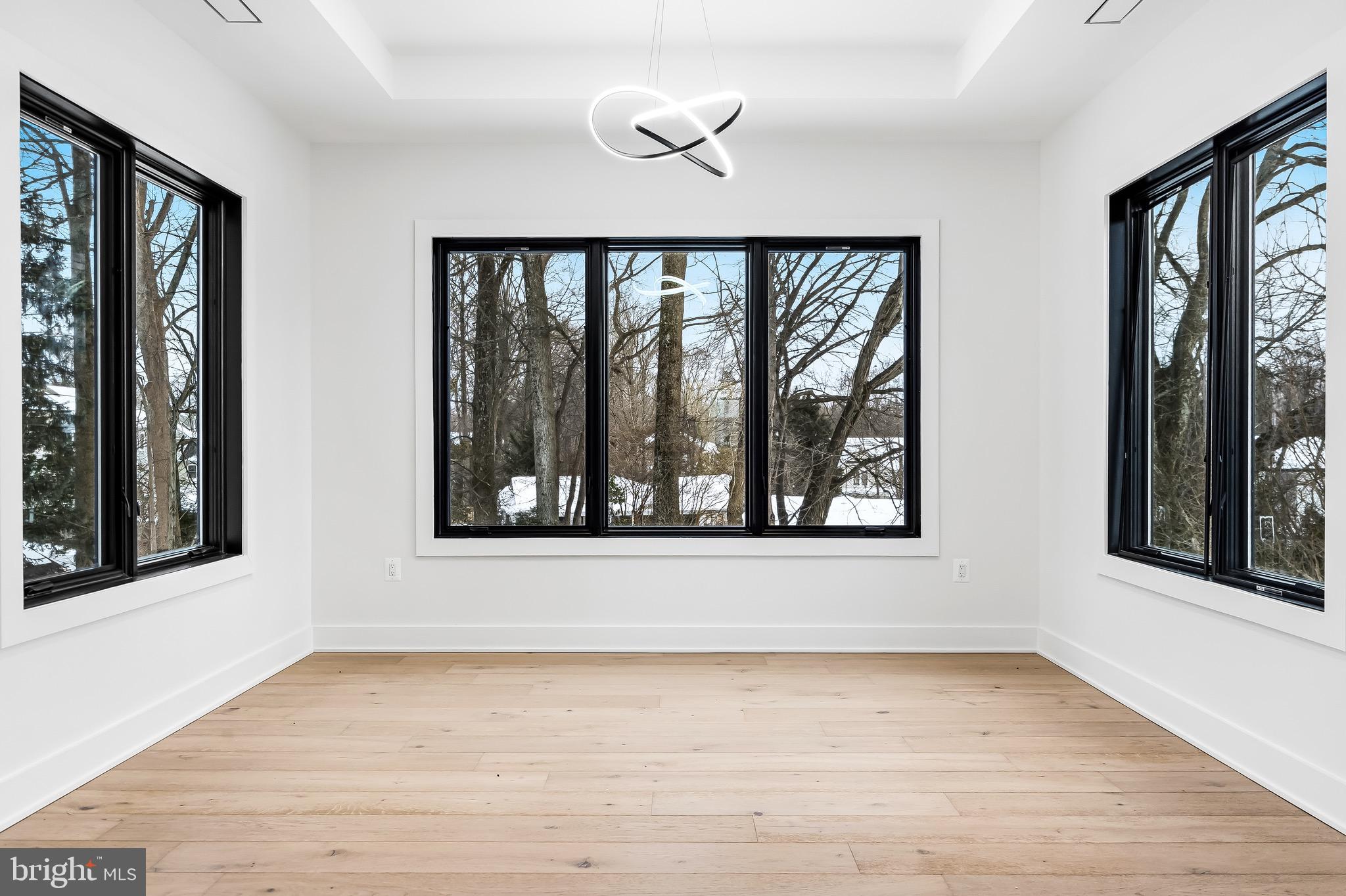 604 TAPAWINGO ROAD SW