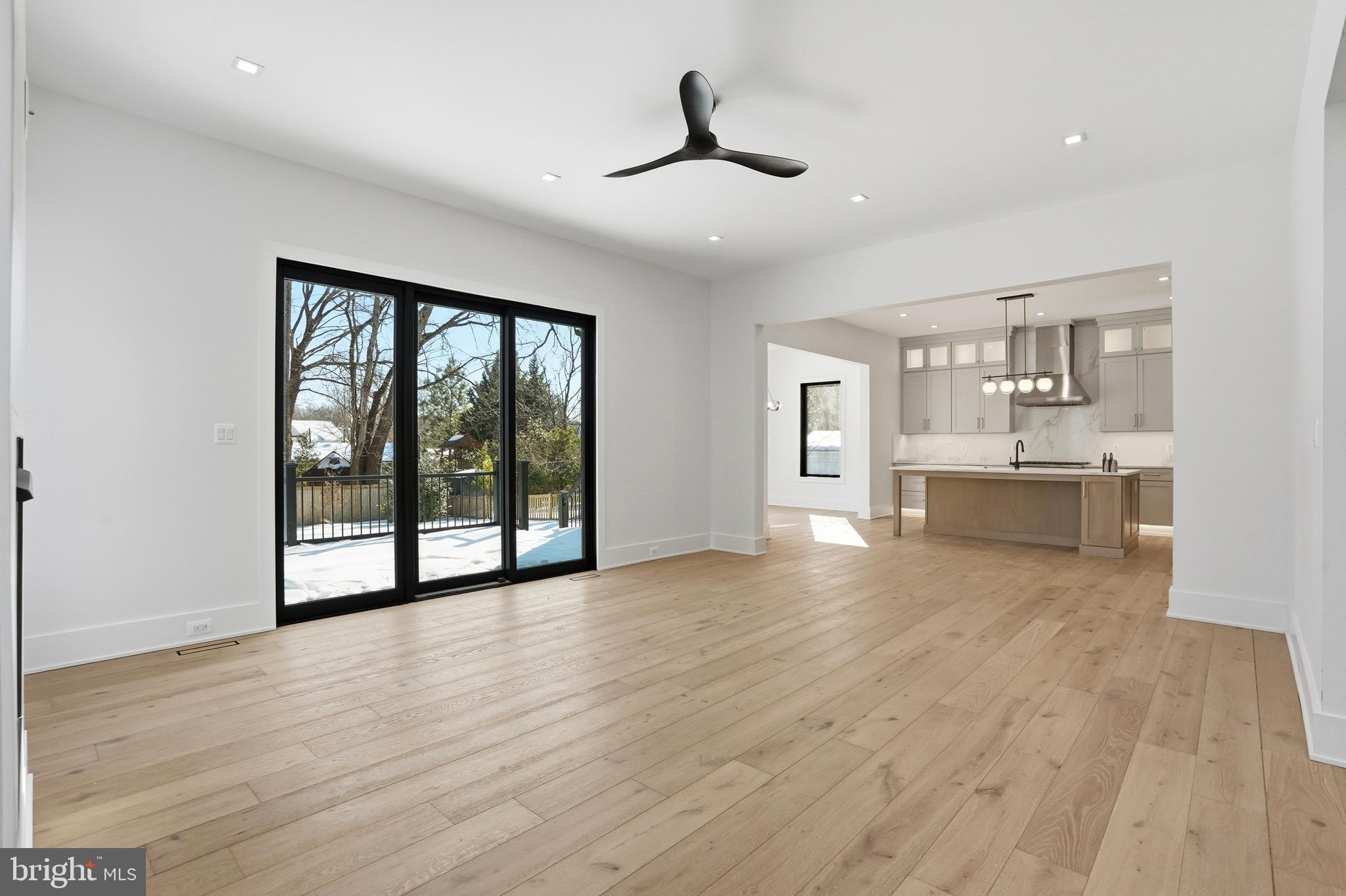 604 TAPAWINGO ROAD SW