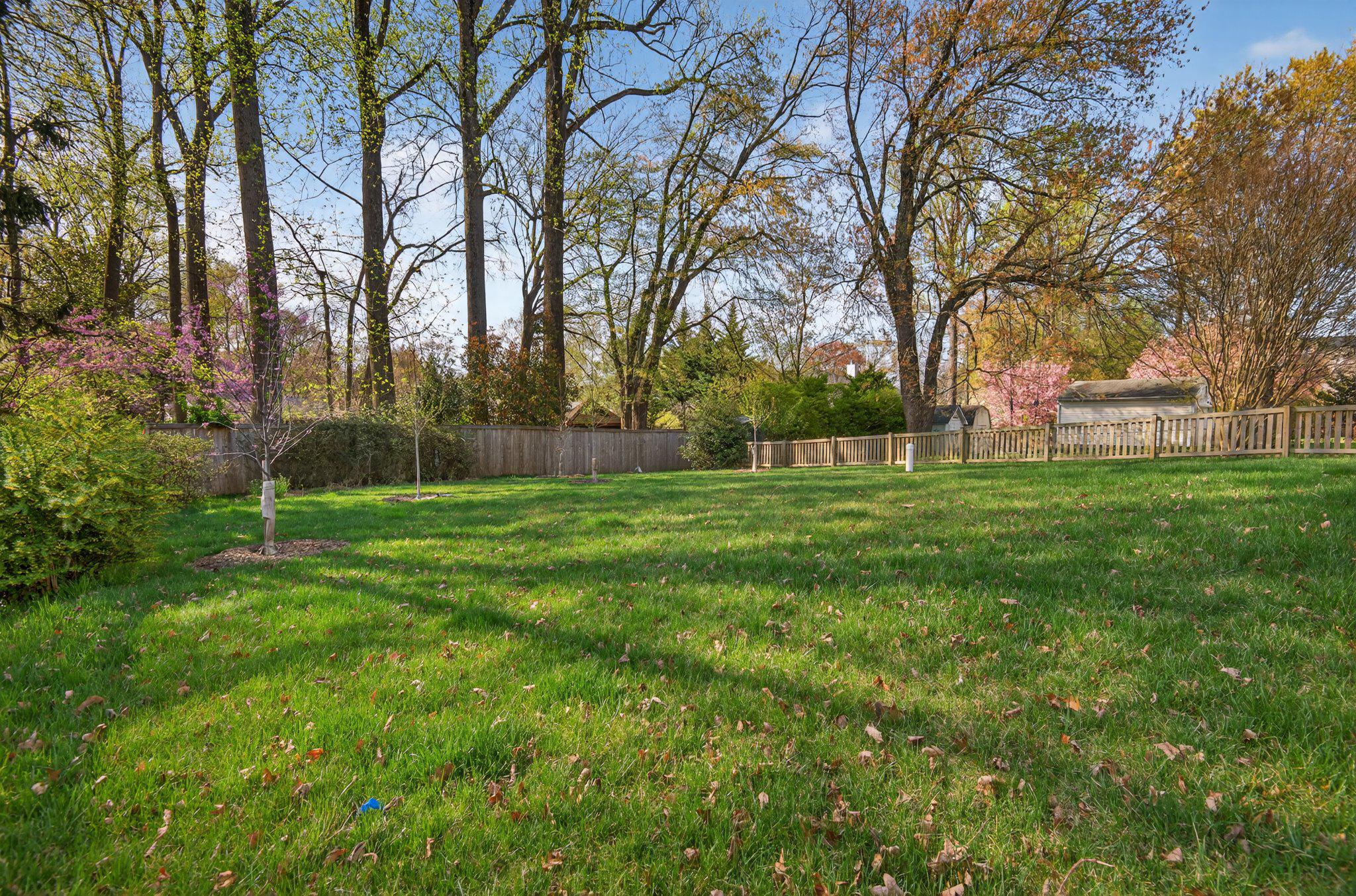 604 TAPAWINGO ROAD SW