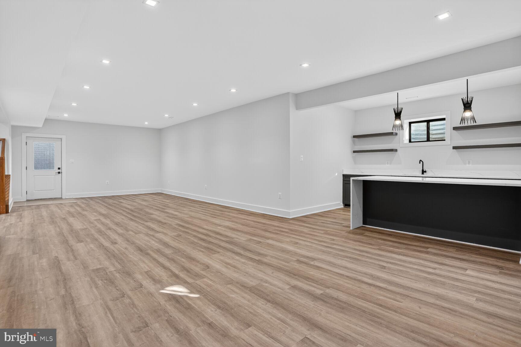 604 TAPAWINGO ROAD SW