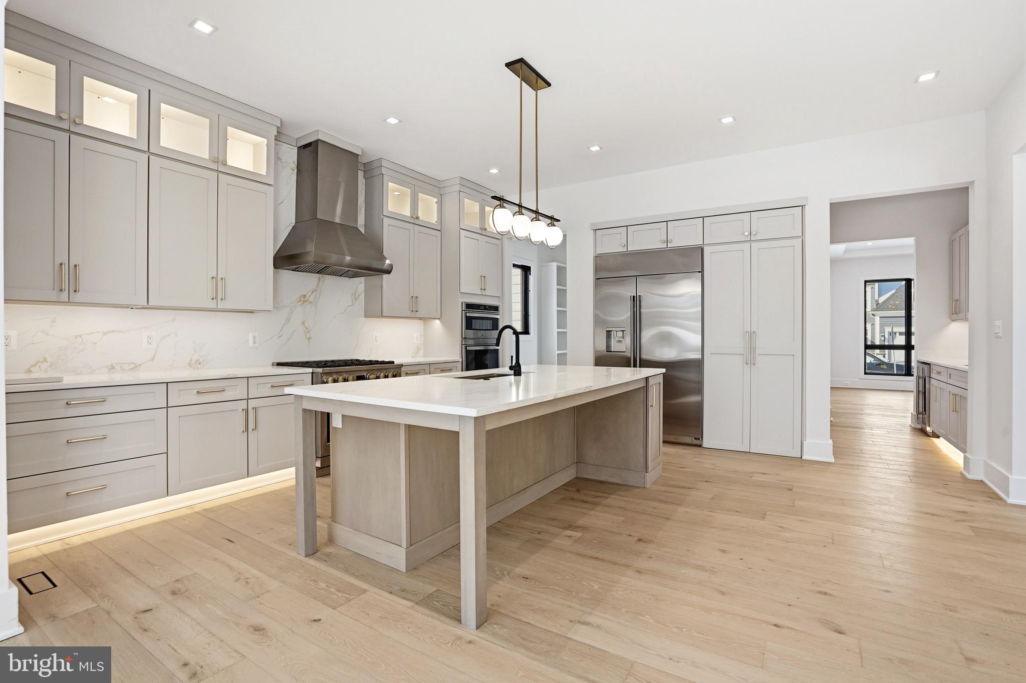 604 TAPAWINGO ROAD SW