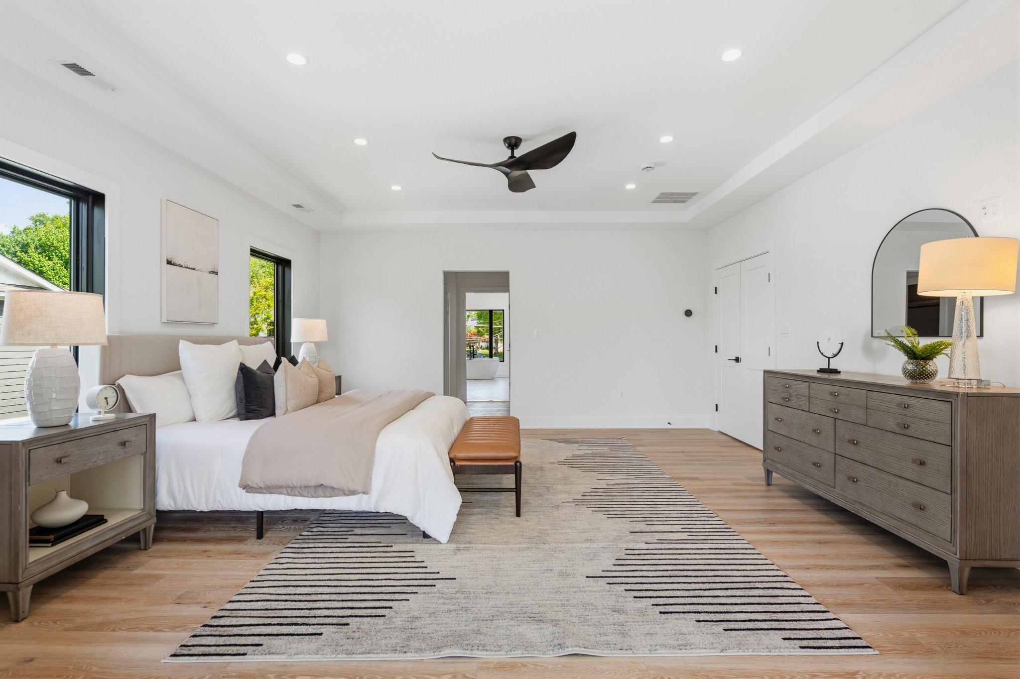 604 TAPAWINGO ROAD SW