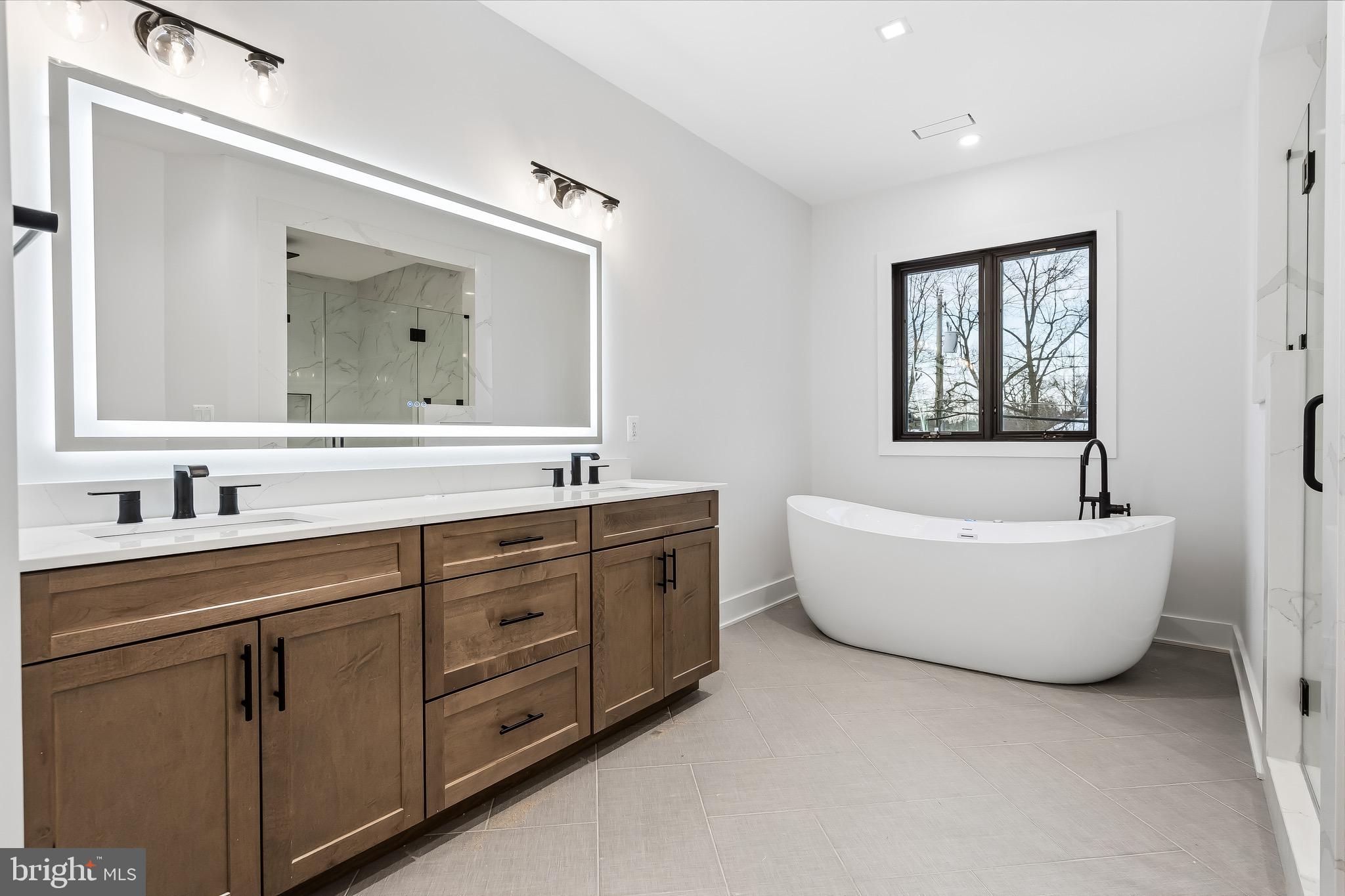 604 TAPAWINGO ROAD SW