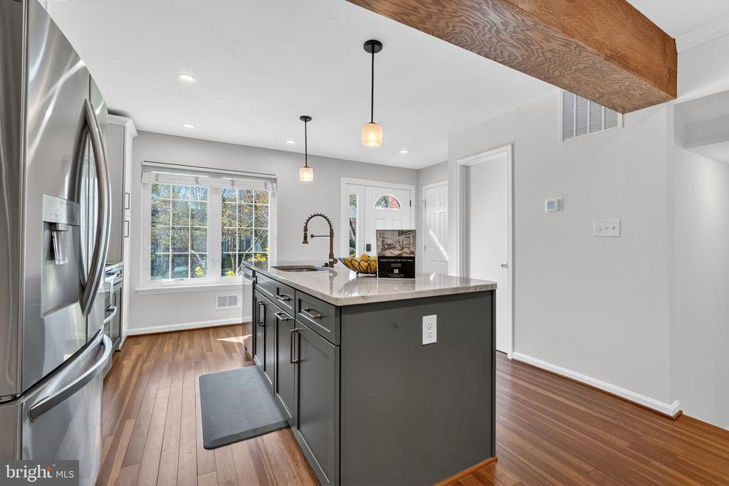 5707 LAWSONS HILL COURT