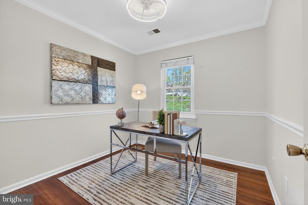5707 LAWSONS HILL COURT