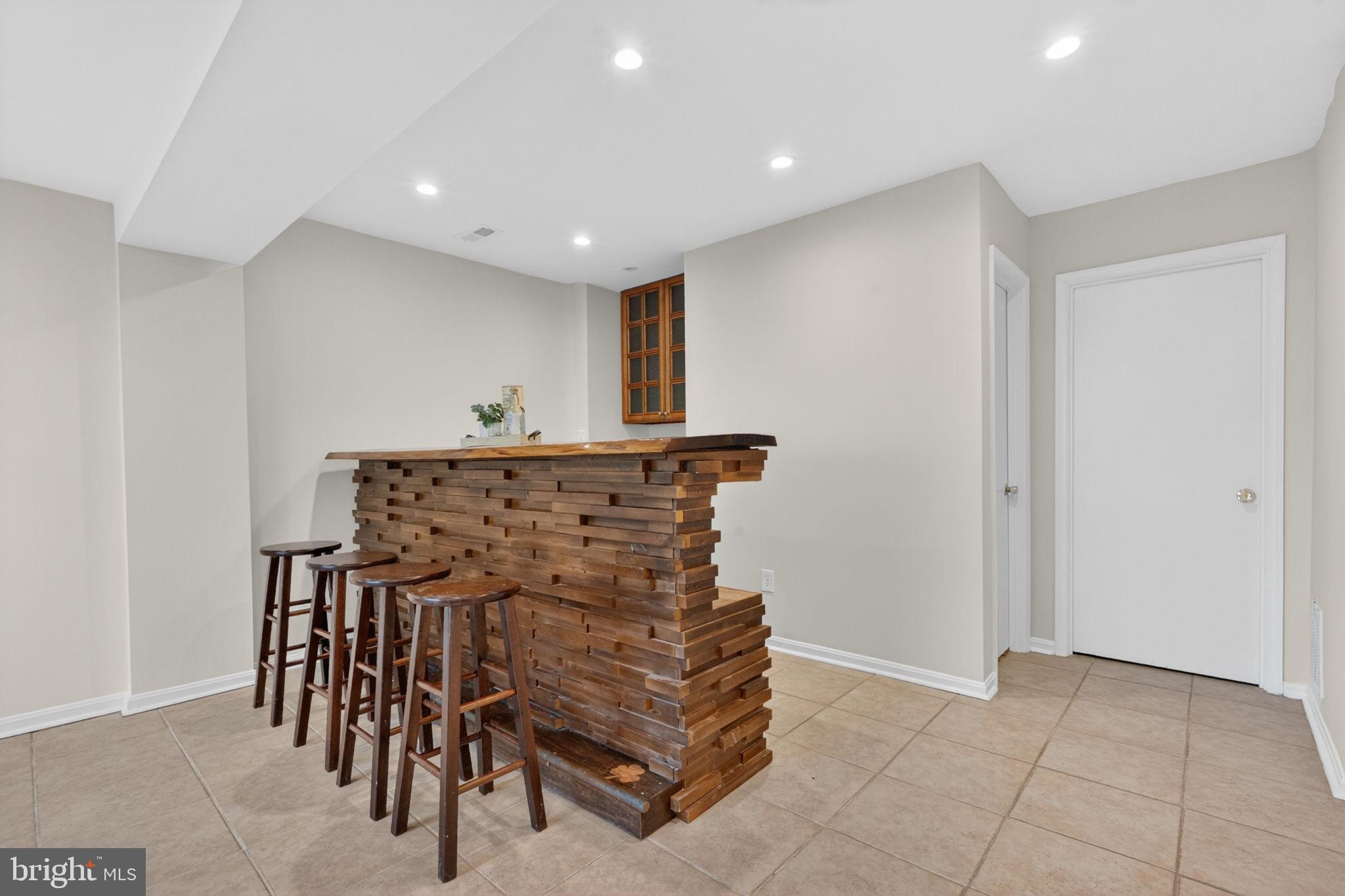 5707 LAWSONS HILL COURT