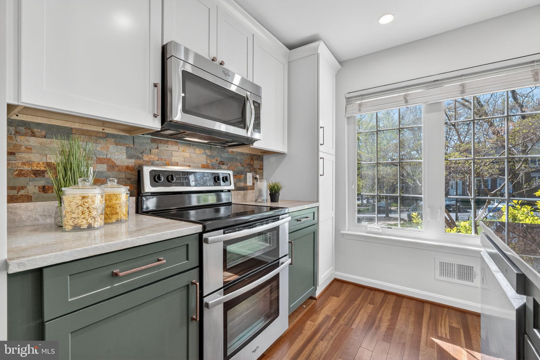 5707 LAWSONS HILL COURT