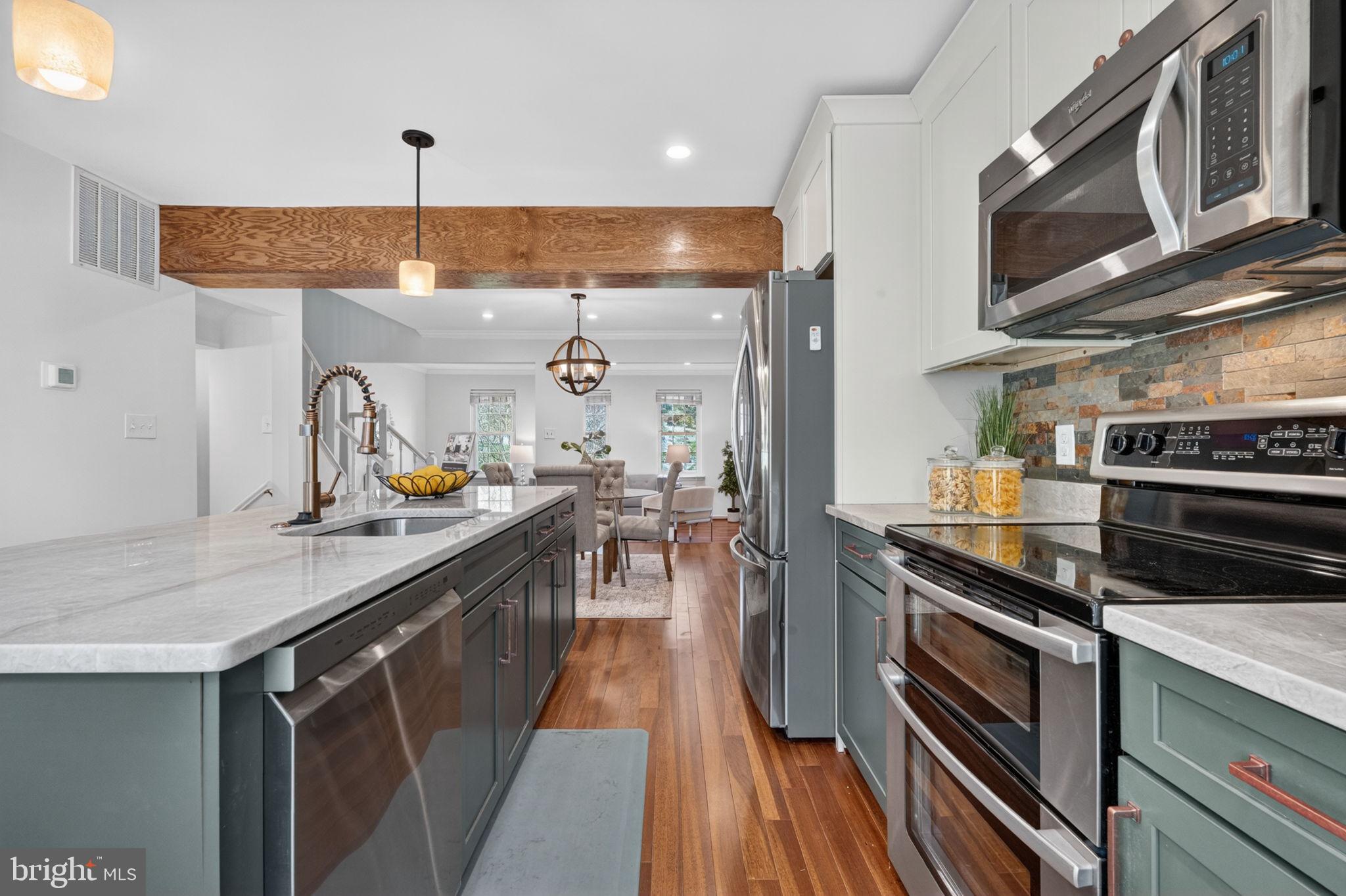 5707 LAWSONS HILL COURT