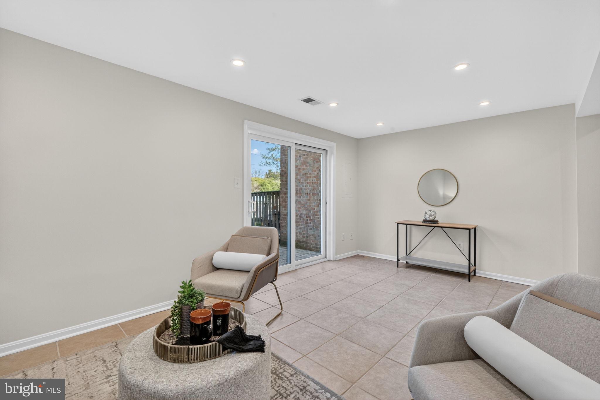 5707 LAWSONS HILL COURT