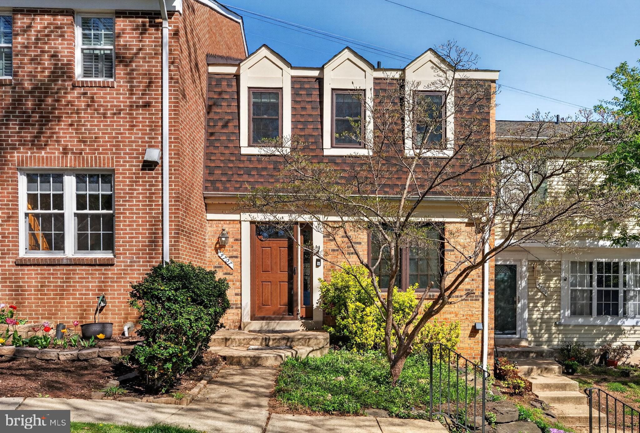 5707 LAWSONS HILL COURT