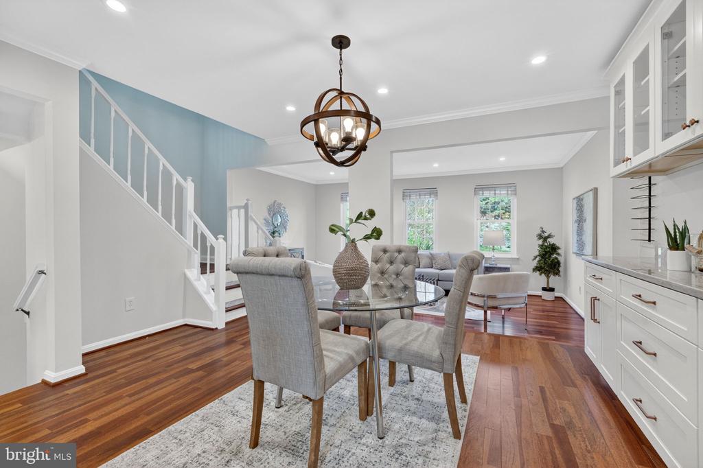 5707 LAWSONS HILL COURT
