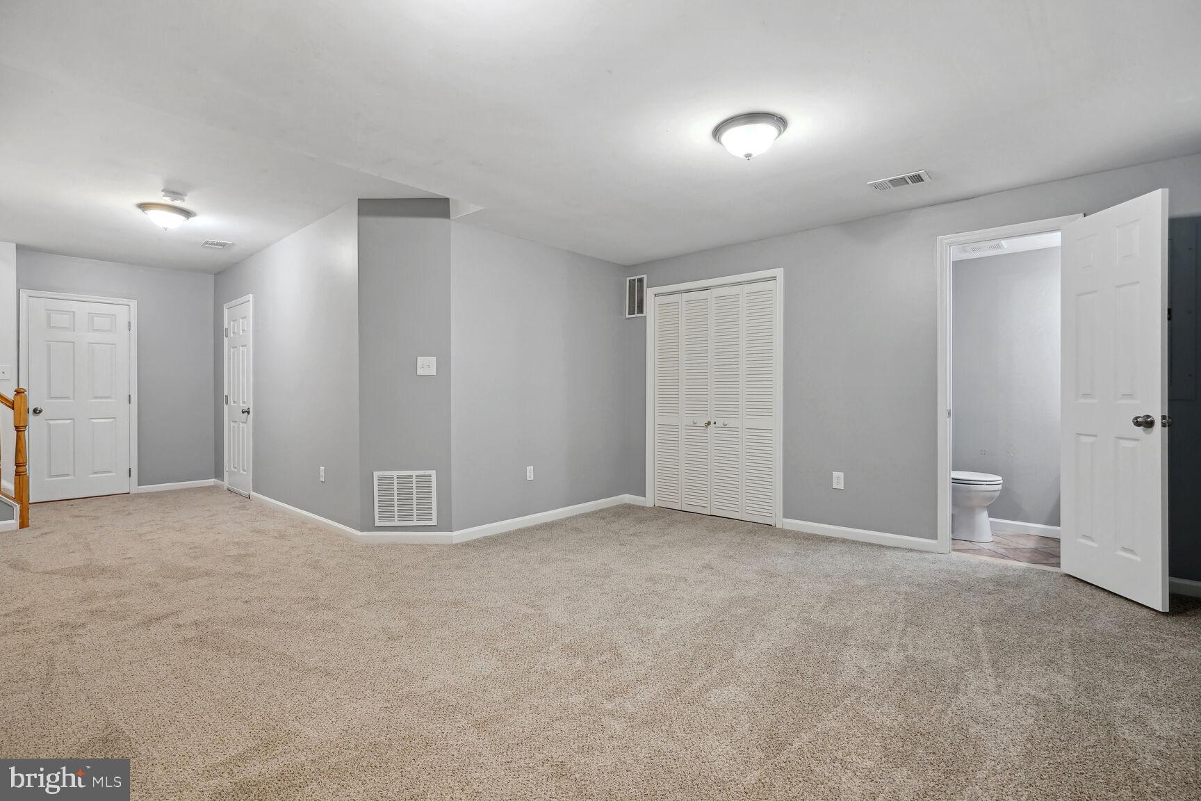 7706 HICKORY GLEN WAY