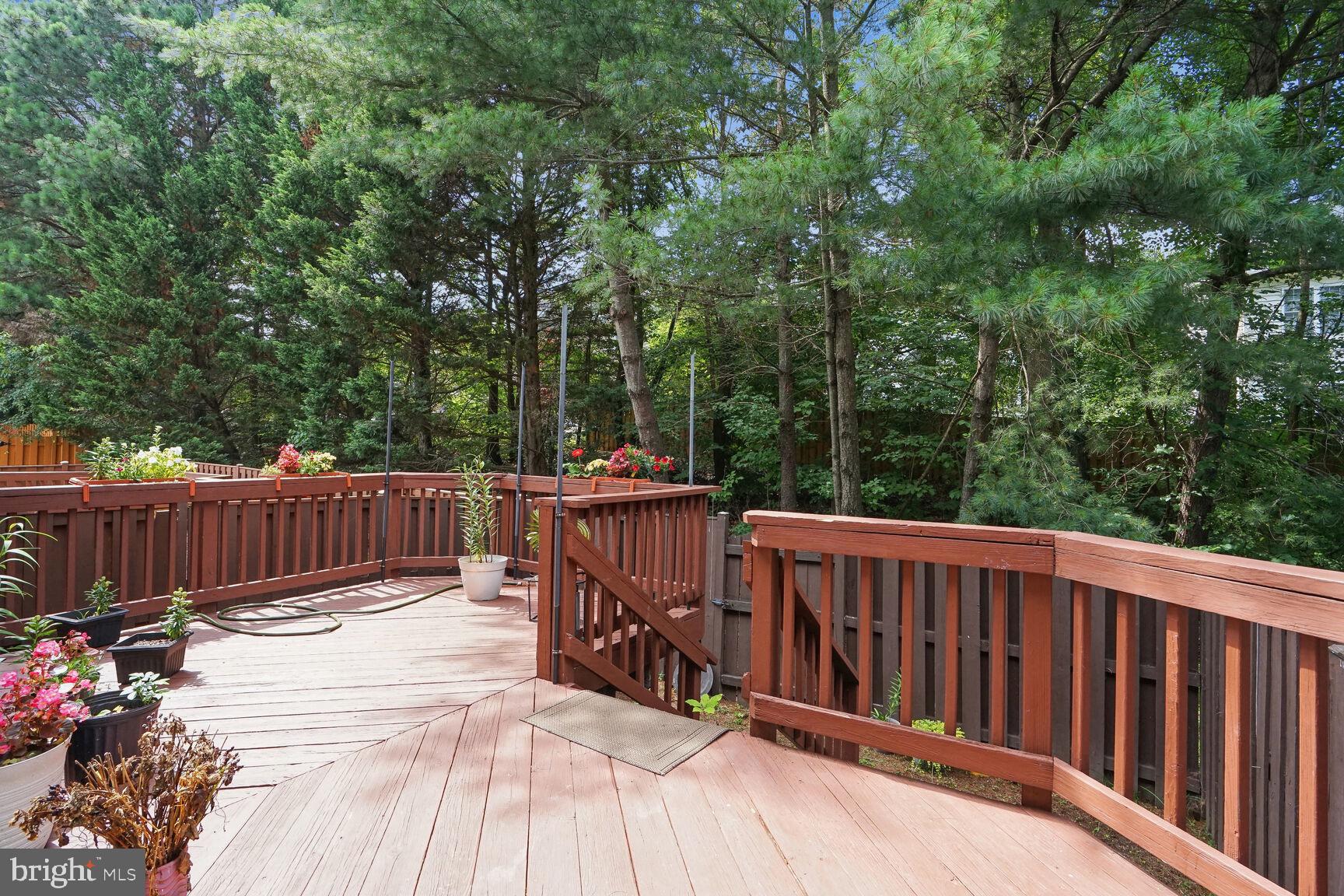 7706 HICKORY GLEN WAY