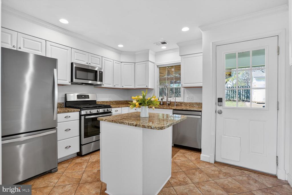 6610 CAVALIER DRIVE