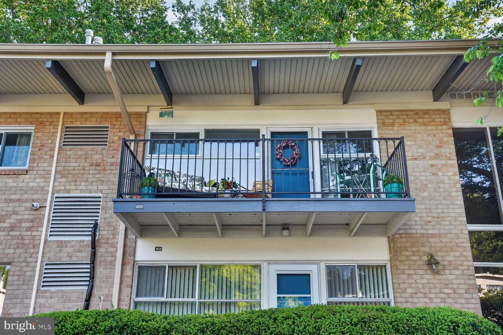 4927 AMERICANA DRIVE 205